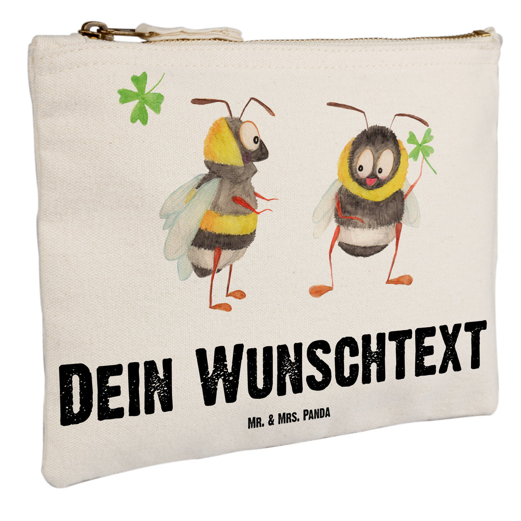Personalisierte Schminktasche Bienen Paar Personalisierte Schminktasche, Personalisierte Kosmetiktasche, Personalisierter Kosmetikbeutel, Personalisiertes Stiftemäppchen, Personalisiertes Etui, Personalisierte Federmappe, Personalisierte Makeup Bag, Personalisiertes Schminketui, Personalisiertes Kosmetiketui, Personalisiertes Schlamperetui, Schminktasche mit Namen, Kosmetiktasche mit Namen, Kosmetikbeutel mit Namen, Stiftemäppchen mit Namen, Etui mit Namen, Federmappe mit Namen, Makeup Bg  mit Namen, Schminketui mit Namen, Kosmetiketui mit Namen, Schlamperetui mit Namen, Schminktasche personalisieren, Schminktasche bedrucken, Schminktasche selbst gestalten, Liebe, Partner, Freund, Freundin, Ehemann, Ehefrau, Heiraten, Verlobung, Heiratsantrag, Liebesgeschenk, Jahrestag, Hocheitstag, Valentinstag, Geschenk für Frauen, Hochzeitstag, Mitbringsel, Geschenk für Freundin, Geschenk für Partner, Liebesbeweis, für Männer, für Ehemann, Schildkröten, verliebte Schildkröten