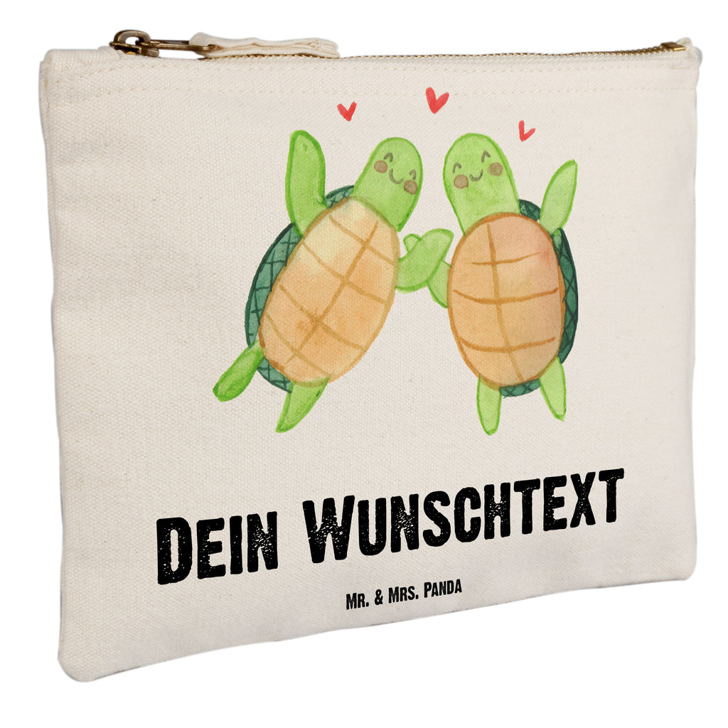 Personalisierte Schminktasche Schildkröten Paar Personalisierte Schminktasche, Personalisierte Kosmetiktasche, Personalisierter Kosmetikbeutel, Personalisiertes Stiftemäppchen, Personalisiertes Etui, Personalisierte Federmappe, Personalisierte Makeup Bag, Personalisiertes Schminketui, Personalisiertes Kosmetiketui, Personalisiertes Schlamperetui, Schminktasche mit Namen, Kosmetiktasche mit Namen, Kosmetikbeutel mit Namen, Stiftemäppchen mit Namen, Etui mit Namen, Federmappe mit Namen, Makeup Bg  mit Namen, Schminketui mit Namen, Kosmetiketui mit Namen, Schlamperetui mit Namen, Schminktasche personalisieren, Schminktasche bedrucken, Schminktasche selbst gestalten, Liebe, Partner, Freund, Freundin, Ehemann, Ehefrau, Heiraten, Verlobung, Heiratsantrag, Liebesgeschenk, Jahrestag, Hocheitstag, Valentinstag, Geschenk für Frauen, Hochzeitstag, Mitbringsel, Geschenk für Freundin, Geschenk für Partner, Liebesbeweis, für Männer, für Ehemann