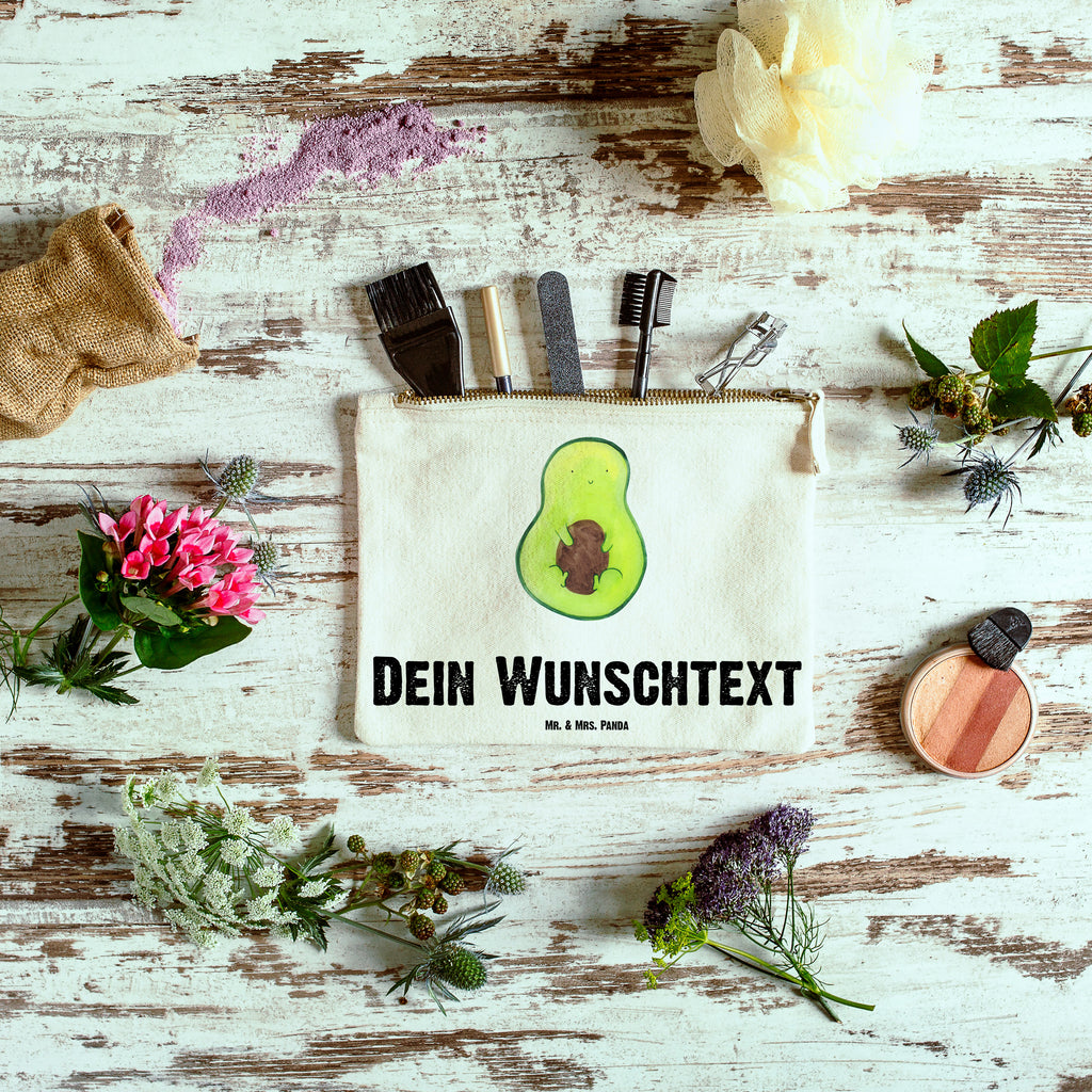 Personalisierte Schminktasche Avocado mit Kern Personalisierte Schminktasche, Personalisierte Kosmetiktasche, Personalisierter Kosmetikbeutel, Personalisiertes Stiftemäppchen, Personalisiertes Etui, Personalisierte Federmappe, Personalisierte Makeup Bag, Personalisiertes Schminketui, Personalisiertes Kosmetiketui, Personalisiertes Schlamperetui, Schminktasche mit Namen, Kosmetiktasche mit Namen, Kosmetikbeutel mit Namen, Stiftemäppchen mit Namen, Etui mit Namen, Federmappe mit Namen, Makeup Bg  mit Namen, Schminketui mit Namen, Kosmetiketui mit Namen, Schlamperetui mit Namen, Schminktasche personalisieren, Schminktasche bedrucken, Schminktasche selbst gestalten, Avocado, Veggie, Vegan, Gesund, Avokado, Avocadokern, Kern, Pflanze, Spruch Leben