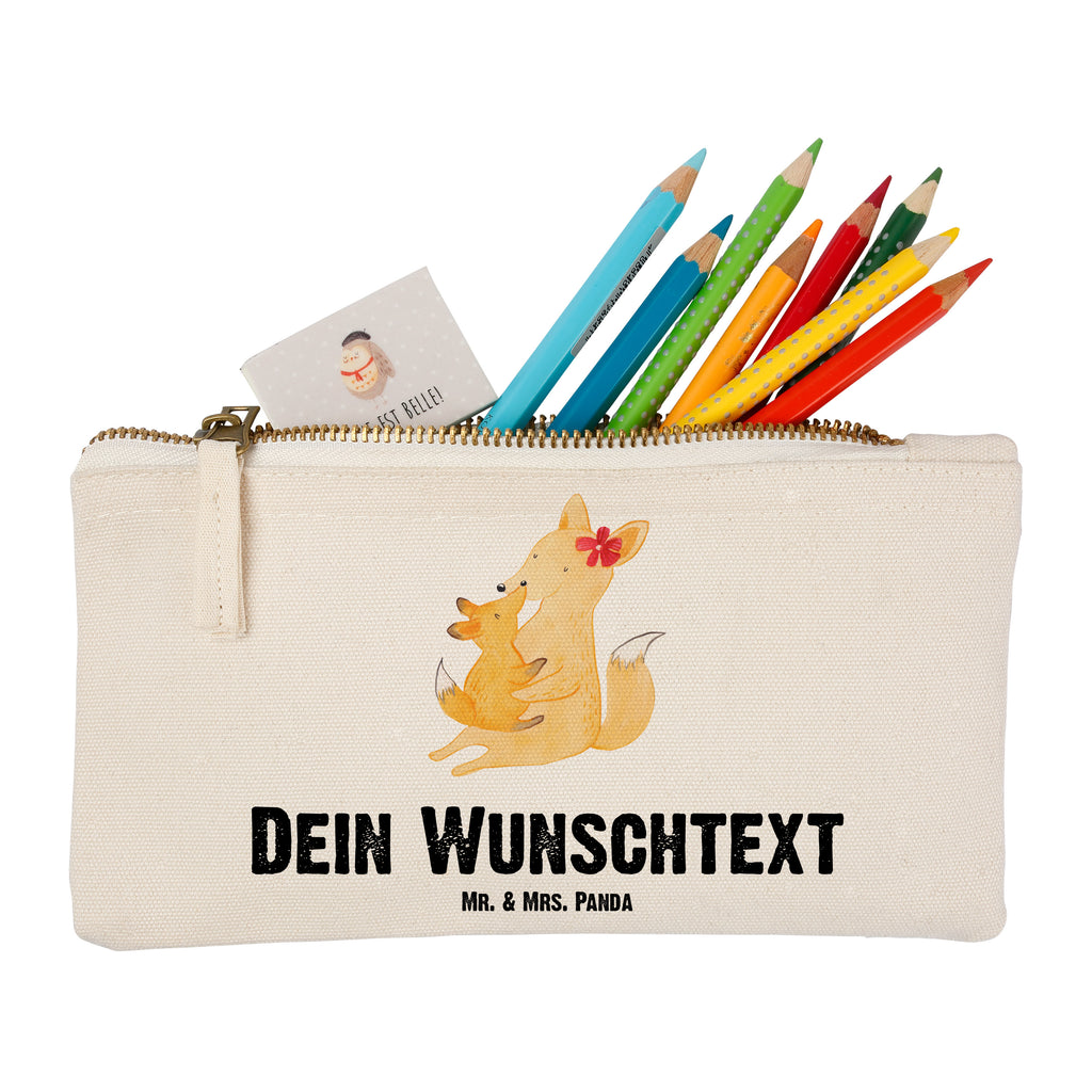 Personalisierte Schminktasche Fuchs Mama & Kind Personalisierte Schminktasche, Personalisierte Kosmetiktasche, Personalisierter Kosmetikbeutel, Personalisiertes Stiftemäppchen, Personalisiertes Etui, Personalisierte Federmappe, Personalisierte Makeup Bag, Personalisiertes Schminketui, Personalisiertes Kosmetiketui, Personalisiertes Schlamperetui, Schminktasche mit Namen, Kosmetiktasche mit Namen, Kosmetikbeutel mit Namen, Stiftemäppchen mit Namen, Etui mit Namen, Federmappe mit Namen, Makeup Bg  mit Namen, Schminketui mit Namen, Kosmetiketui mit Namen, Schlamperetui mit Namen, Schminktasche personalisieren, Schminktasche bedrucken, Schminktasche selbst gestalten, Familie, Vatertag, Muttertag, Bruder, Schwester, Mama, Papa, Oma, Opa, Mutter, Tochter, Lieblingstochter, Beste Tochter, Geschenk