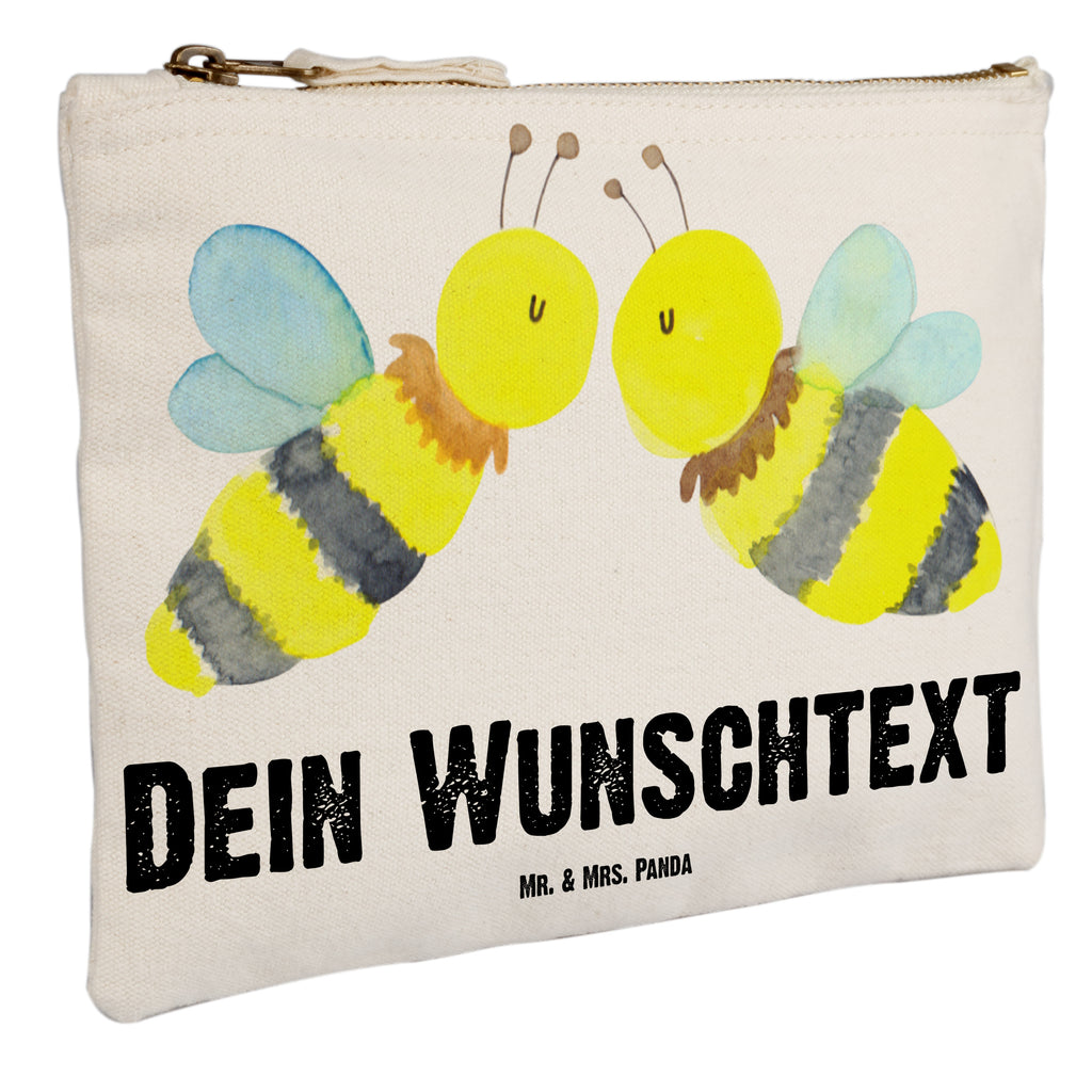 Personalisierte Schminktasche Biene Liebe Personalisierte Schminktasche, Personalisierte Kosmetiktasche, Personalisierter Kosmetikbeutel, Personalisiertes Stiftemäppchen, Personalisiertes Etui, Personalisierte Federmappe, Personalisierte Makeup Bag, Personalisiertes Schminketui, Personalisiertes Kosmetiketui, Personalisiertes Schlamperetui, Schminktasche mit Namen, Kosmetiktasche mit Namen, Kosmetikbeutel mit Namen, Stiftemäppchen mit Namen, Etui mit Namen, Federmappe mit Namen, Makeup Bg  mit Namen, Schminketui mit Namen, Kosmetiketui mit Namen, Schlamperetui mit Namen, Schminktasche personalisieren, Schminktasche bedrucken, Schminktasche selbst gestalten, Biene, Wespe, Hummel