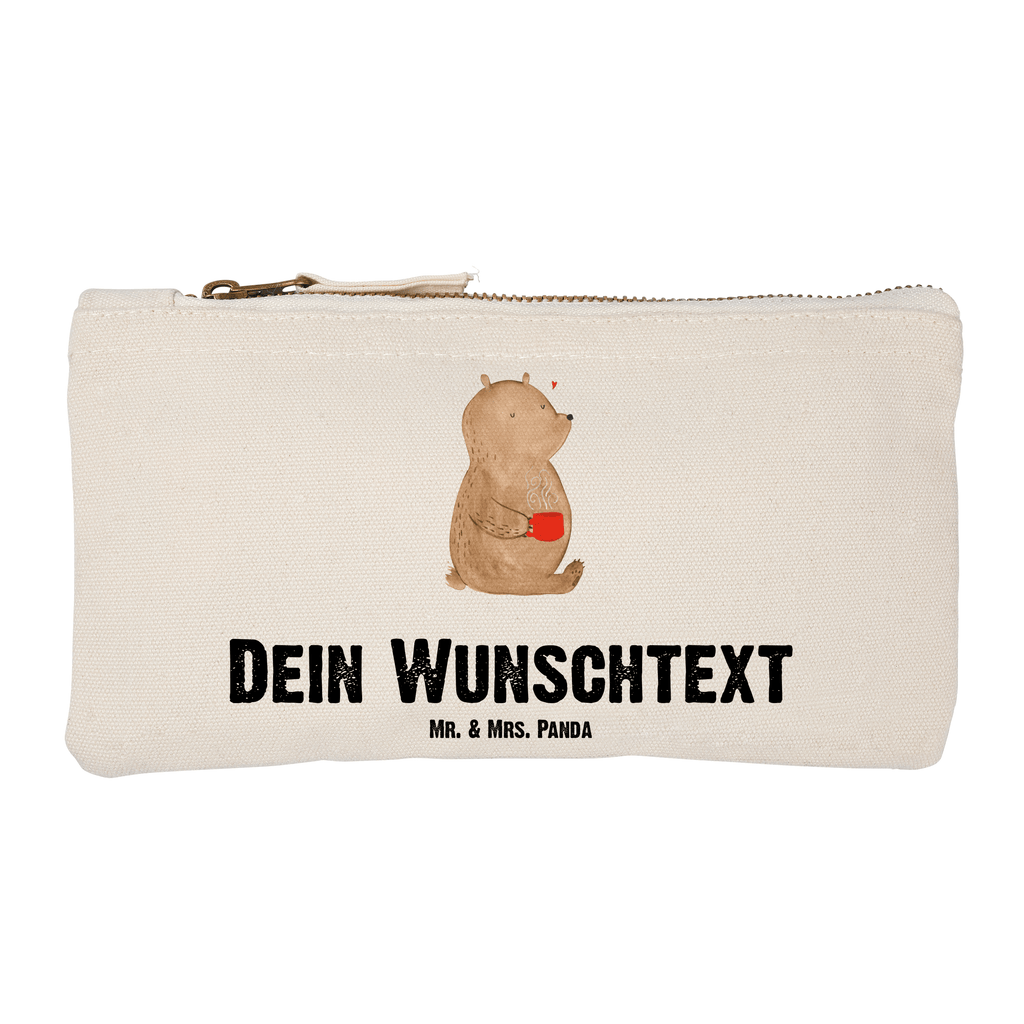 Personalisierte Schminktasche Bär Kaffee Personalisierte Schminktasche, Personalisierte Kosmetiktasche, Personalisierter Kosmetikbeutel, Personalisiertes Stiftemäppchen, Personalisiertes Etui, Personalisierte Federmappe, Personalisierte Makeup Bag, Personalisiertes Schminketui, Personalisiertes Kosmetiketui, Personalisiertes Schlamperetui, Schminktasche mit Namen, Kosmetiktasche mit Namen, Kosmetikbeutel mit Namen, Stiftemäppchen mit Namen, Etui mit Namen, Federmappe mit Namen, Makeup Bg  mit Namen, Schminketui mit Namen, Kosmetiketui mit Namen, Schlamperetui mit Namen, Schminktasche personalisieren, Schminktasche bedrucken, Schminktasche selbst gestalten, Bär, Teddy, Teddybär, Kaffee, Coffee, Bären, guten Morgen, Morgenroutine, Welt erobern, Welt retten, Motivation
