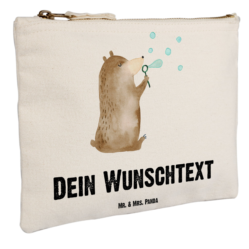 Personalisierte Schminktasche Bär Seifenblasen Personalisierte Schminktasche, Personalisierte Kosmetiktasche, Personalisierter Kosmetikbeutel, Personalisiertes Stiftemäppchen, Personalisiertes Etui, Personalisierte Federmappe, Personalisierte Makeup Bag, Personalisiertes Schminketui, Personalisiertes Kosmetiketui, Personalisiertes Schlamperetui, Schminktasche mit Namen, Kosmetiktasche mit Namen, Kosmetikbeutel mit Namen, Stiftemäppchen mit Namen, Etui mit Namen, Federmappe mit Namen, Makeup Bg  mit Namen, Schminketui mit Namen, Kosmetiketui mit Namen, Schlamperetui mit Namen, Schminktasche personalisieren, Schminktasche bedrucken, Schminktasche selbst gestalten, Bär, Teddy, Teddybär, Seifenblasen Bär Lustig Sein Glücklich Traurig Happy