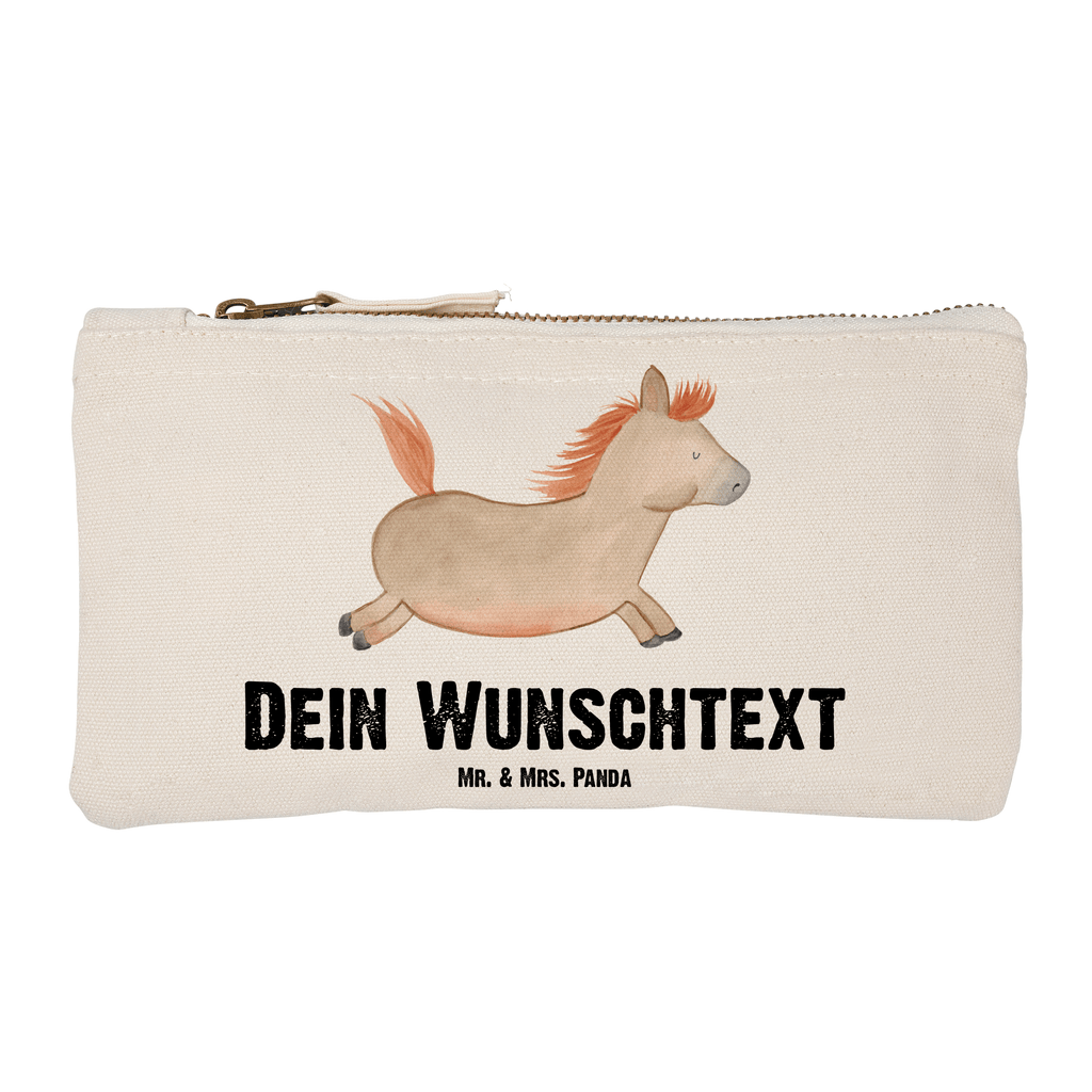 Personalisierte Schminktasche Pferd springt Personalisierte Schminktasche, Personalisierte Kosmetiktasche, Personalisierter Kosmetikbeutel, Personalisiertes Stiftemäppchen, Personalisiertes Etui, Personalisierte Federmappe, Personalisierte Makeup Bag, Personalisiertes Schminketui, Personalisiertes Kosmetiketui, Personalisiertes Schlamperetui, Schminktasche mit Namen, Kosmetiktasche mit Namen, Kosmetikbeutel mit Namen, Stiftemäppchen mit Namen, Etui mit Namen, Federmappe mit Namen, Makeup Bg  mit Namen, Schminketui mit Namen, Kosmetiketui mit Namen, Schlamperetui mit Namen, Schminktasche personalisieren, Schminktasche bedrucken, Schminktasche selbst gestalten, Bauernhof, Hoftiere, Landwirt, Landwirtin, Pferd, Pony, Pferde, Stall, Pferdestall, ausreiten, reiten, Pferdebesitzer