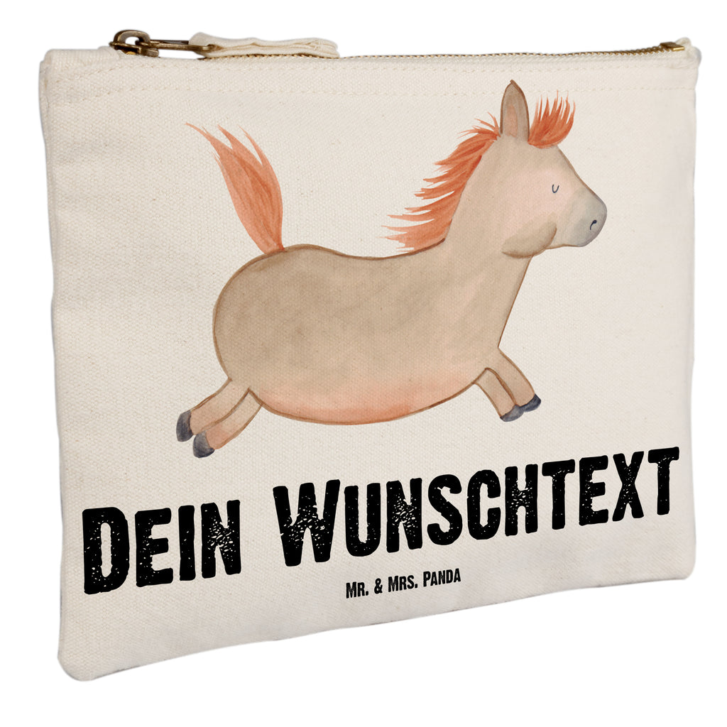 Personalisierte Schminktasche Pferd springt Personalisierte Schminktasche, Personalisierte Kosmetiktasche, Personalisierter Kosmetikbeutel, Personalisiertes Stiftemäppchen, Personalisiertes Etui, Personalisierte Federmappe, Personalisierte Makeup Bag, Personalisiertes Schminketui, Personalisiertes Kosmetiketui, Personalisiertes Schlamperetui, Schminktasche mit Namen, Kosmetiktasche mit Namen, Kosmetikbeutel mit Namen, Stiftemäppchen mit Namen, Etui mit Namen, Federmappe mit Namen, Makeup Bg  mit Namen, Schminketui mit Namen, Kosmetiketui mit Namen, Schlamperetui mit Namen, Schminktasche personalisieren, Schminktasche bedrucken, Schminktasche selbst gestalten, Bauernhof, Hoftiere, Landwirt, Landwirtin, Pferd, Pony, Pferde, Stall, Pferdestall, ausreiten, reiten, Pferdebesitzer