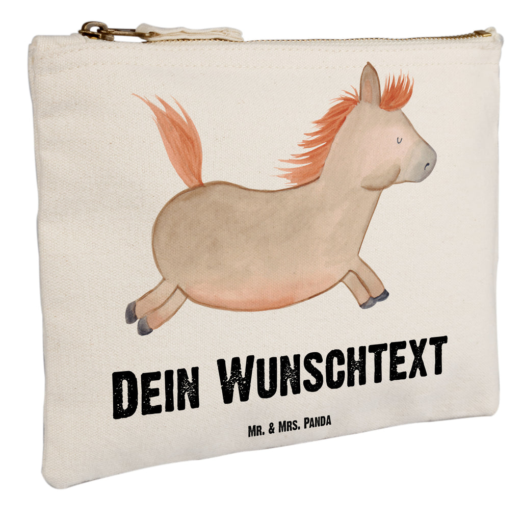 Personalisierte Schminktasche Pferd springt Personalisierte Schminktasche, Personalisierte Kosmetiktasche, Personalisierter Kosmetikbeutel, Personalisiertes Stiftemäppchen, Personalisiertes Etui, Personalisierte Federmappe, Personalisierte Makeup Bag, Personalisiertes Schminketui, Personalisiertes Kosmetiketui, Personalisiertes Schlamperetui, Schminktasche mit Namen, Kosmetiktasche mit Namen, Kosmetikbeutel mit Namen, Stiftemäppchen mit Namen, Etui mit Namen, Federmappe mit Namen, Makeup Bg  mit Namen, Schminketui mit Namen, Kosmetiketui mit Namen, Schlamperetui mit Namen, Schminktasche personalisieren, Schminktasche bedrucken, Schminktasche selbst gestalten, Bauernhof, Hoftiere, Landwirt, Landwirtin, Pferd, Pony, Pferde, Stall, Pferdestall, ausreiten, reiten, Pferdebesitzer