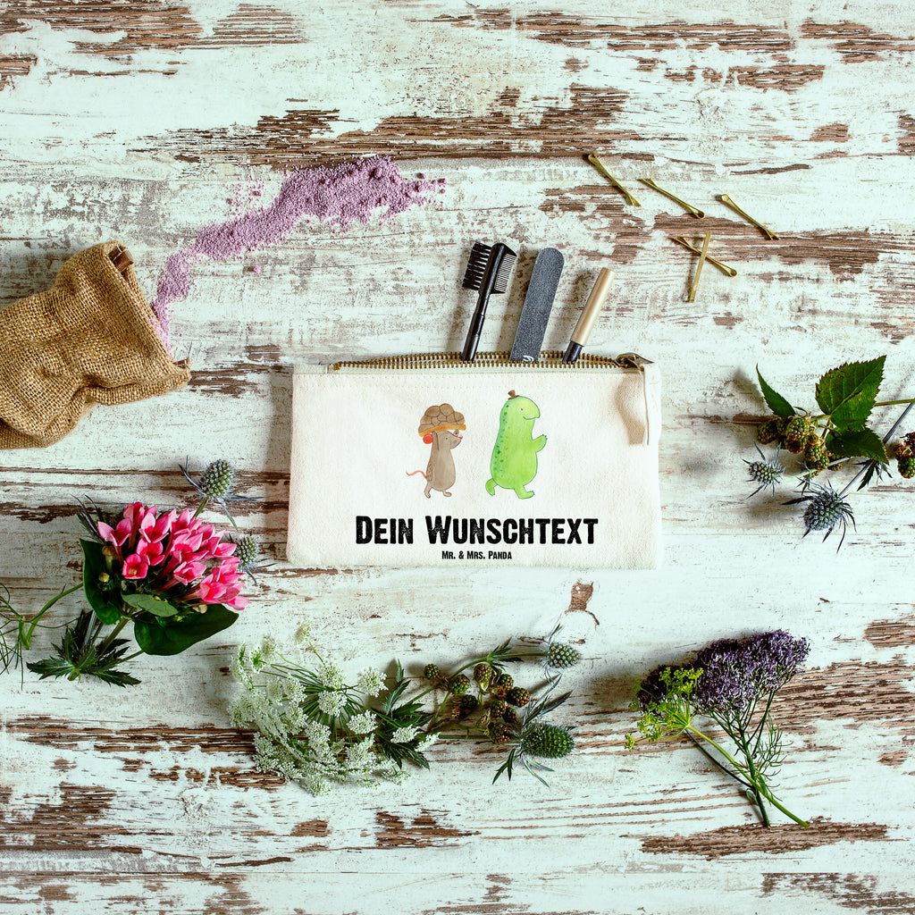 Personalisierte Schminktasche Schildkröte & Maus Personalisierte Schminktasche, Personalisierte Kosmetiktasche, Personalisierter Kosmetikbeutel, Personalisiertes Stiftemäppchen, Personalisiertes Etui, Personalisierte Federmappe, Personalisierte Makeup Bag, Personalisiertes Schminketui, Personalisiertes Kosmetiketui, Personalisiertes Schlamperetui, Schminktasche mit Namen, Kosmetiktasche mit Namen, Kosmetikbeutel mit Namen, Stiftemäppchen mit Namen, Etui mit Namen, Federmappe mit Namen, Makeup Bg  mit Namen, Schminketui mit Namen, Kosmetiketui mit Namen, Schlamperetui mit Namen, Schminktasche personalisieren, Schminktasche bedrucken, Schminktasche selbst gestalten, Schildkröte, Maus, Freunde, Freundinnen, beste Freunde, beste Freundinnen