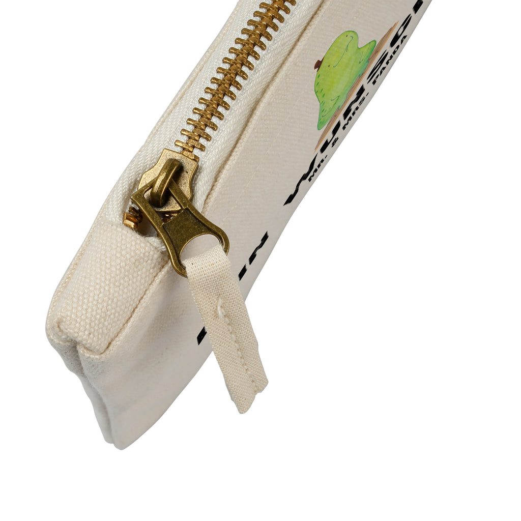Personalisierte Schminktasche Schildkröte pausiert Personalisierte Schminktasche, Personalisierte Kosmetiktasche, Personalisierter Kosmetikbeutel, Personalisiertes Stiftemäppchen, Personalisiertes Etui, Personalisierte Federmappe, Personalisierte Makeup Bag, Personalisiertes Schminketui, Personalisiertes Kosmetiketui, Personalisiertes Schlamperetui, Schminktasche mit Namen, Kosmetiktasche mit Namen, Kosmetikbeutel mit Namen, Stiftemäppchen mit Namen, Etui mit Namen, Federmappe mit Namen, Makeup Bg  mit Namen, Schminketui mit Namen, Kosmetiketui mit Namen, Schlamperetui mit Namen, Schminktasche personalisieren, Schminktasche bedrucken, Schminktasche selbst gestalten, Schildkröte, Achtsamkeit, Entschleunigen, achtsam