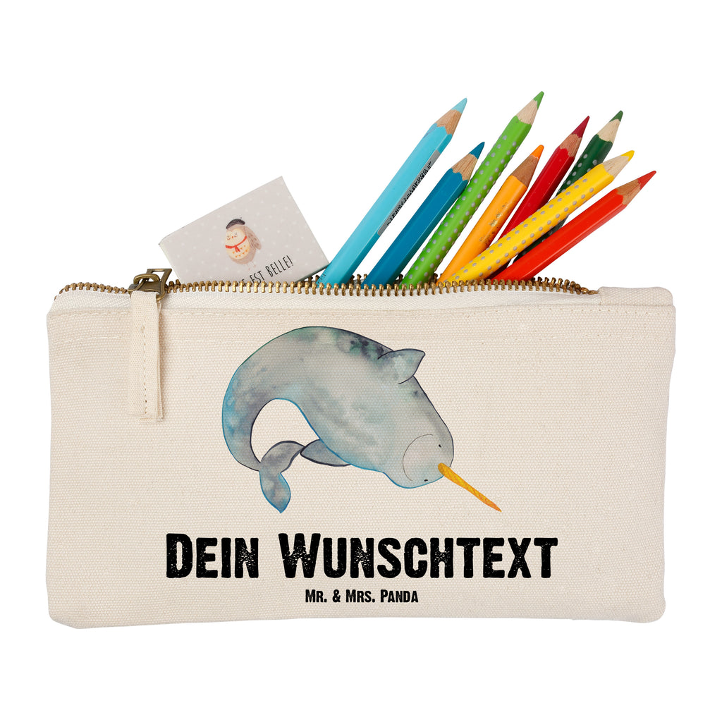 Personalisierte Schminktasche Narwal Personalisierte Schminktasche, Personalisierte Kosmetiktasche, Personalisierter Kosmetikbeutel, Personalisiertes Stiftemäppchen, Personalisiertes Etui, Personalisierte Federmappe, Personalisierte Makeup Bag, Personalisiertes Schminketui, Personalisiertes Kosmetiketui, Personalisiertes Schlamperetui, Schminktasche mit Namen, Kosmetiktasche mit Namen, Kosmetikbeutel mit Namen, Stiftemäppchen mit Namen, Etui mit Namen, Federmappe mit Namen, Makeup Bg  mit Namen, Schminketui mit Namen, Kosmetiketui mit Namen, Schlamperetui mit Namen, Schminktasche personalisieren, Schminktasche bedrucken, Schminktasche selbst gestalten, Meerestiere, Meer, Urlaub, Narwal, Wal, Putzen, Hausfrau, Junggesellin, aufräumen, Kinderzimmer