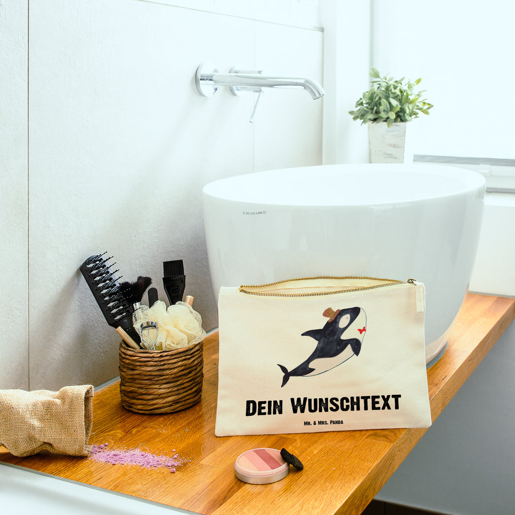 Personalisierte Schminktasche Orca Zylinder Personalisierte Schminktasche, Personalisierte Kosmetiktasche, Personalisierter Kosmetikbeutel, Personalisiertes Stiftemäppchen, Personalisiertes Etui, Personalisierte Federmappe, Personalisierte Makeup Bag, Personalisiertes Schminketui, Personalisiertes Kosmetiketui, Personalisiertes Schlamperetui, Schminktasche mit Namen, Kosmetiktasche mit Namen, Kosmetikbeutel mit Namen, Stiftemäppchen mit Namen, Etui mit Namen, Federmappe mit Namen, Makeup Bg  mit Namen, Schminketui mit Namen, Kosmetiketui mit Namen, Schlamperetui mit Namen, Schminktasche personalisieren, Schminktasche bedrucken, Schminktasche selbst gestalten, Meerestiere, Meer, Urlaub, Narwal, Glitter, Konfetti, Glitzer, Geburtstag, Feier, Fete, Fest, Glückwunsch, Orca