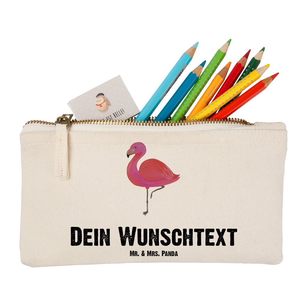 Personalisierte Schminktasche Flamingo classic Personalisierte Schminktasche, Personalisierte Kosmetiktasche, Personalisierter Kosmetikbeutel, Personalisiertes Stiftemäppchen, Personalisiertes Etui, Personalisierte Federmappe, Personalisierte Makeup Bag, Personalisiertes Schminketui, Personalisiertes Kosmetiketui, Personalisiertes Schlamperetui, Schminktasche mit Namen, Kosmetiktasche mit Namen, Kosmetikbeutel mit Namen, Stiftemäppchen mit Namen, Etui mit Namen, Federmappe mit Namen, Makeup Bg  mit Namen, Schminketui mit Namen, Kosmetiketui mit Namen, Schlamperetui mit Namen, Schminktasche personalisieren, Schminktasche bedrucken, Schminktasche selbst gestalten, Flamingo, Einzigartig, Selbstliebe, Stolz, ich, für mich, Spruch, Freundin, Freundinnen, Außenseiter, Sohn, Tochter, Geschwister