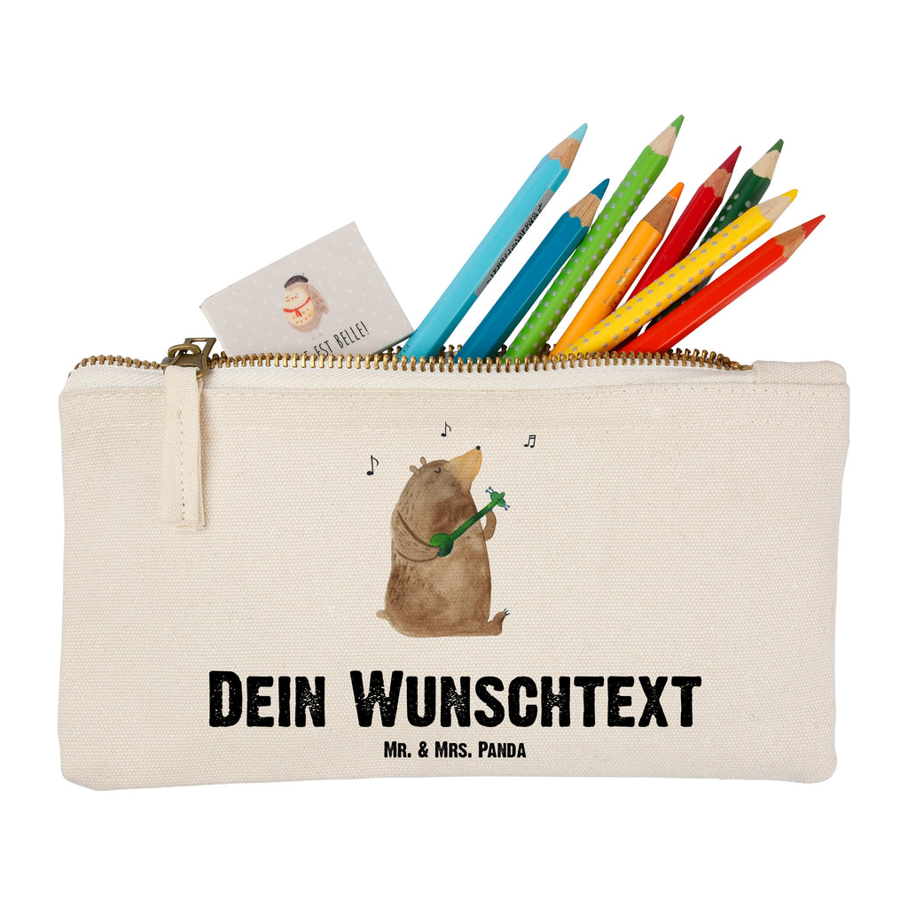 Personalisierte Schminktasche Bär Lied Personalisierte Schminktasche, Personalisierte Kosmetiktasche, Personalisierter Kosmetikbeutel, Personalisiertes Stiftemäppchen, Personalisiertes Etui, Personalisierte Federmappe, Personalisierte Makeup Bag, Personalisiertes Schminketui, Personalisiertes Kosmetiketui, Personalisiertes Schlamperetui, Schminktasche mit Namen, Kosmetiktasche mit Namen, Kosmetikbeutel mit Namen, Stiftemäppchen mit Namen, Etui mit Namen, Federmappe mit Namen, Makeup Bg  mit Namen, Schminketui mit Namen, Kosmetiketui mit Namen, Schlamperetui mit Namen, Schminktasche personalisieren, Schminktasche bedrucken, Schminktasche selbst gestalten, Bär, Teddy, Teddybär, Bärchen, Bear, Liebeslied, Lied, Song, Valentinstag, Valentine, Geschenk, Partner, Liebe, Freundin, Frau, Herz, Spruch