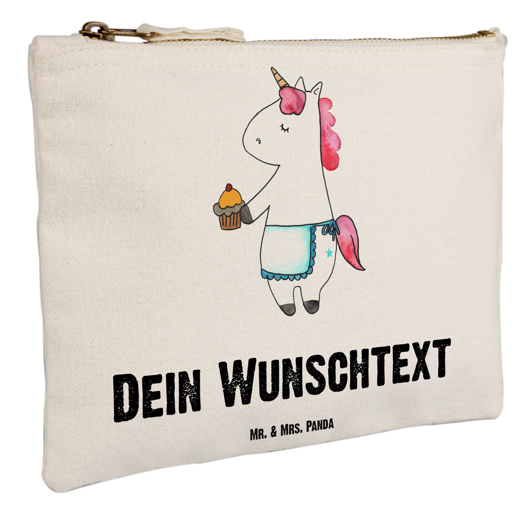 Personalisierte Schminktasche Einhorn Muffin Personalisierte Schminktasche, Personalisierte Kosmetiktasche, Personalisierter Kosmetikbeutel, Personalisiertes Stiftemäppchen, Personalisiertes Etui, Personalisierte Federmappe, Personalisierte Makeup Bag, Personalisiertes Schminketui, Personalisiertes Kosmetiketui, Personalisiertes Schlamperetui, Schminktasche mit Namen, Kosmetiktasche mit Namen, Kosmetikbeutel mit Namen, Stiftemäppchen mit Namen, Etui mit Namen, Federmappe mit Namen, Makeup Bg  mit Namen, Schminketui mit Namen, Kosmetiketui mit Namen, Schlamperetui mit Namen, Schminktasche personalisieren, Schminktasche bedrucken, Schminktasche selbst gestalten, Einhorn, Einhörner, Einhorn Deko, Pegasus, Unicorn, Geburtstag, Backen, Muffin, Kekse, Geburtstagsgrüße, Glückwünsche, Liebesgrüße, Grüße