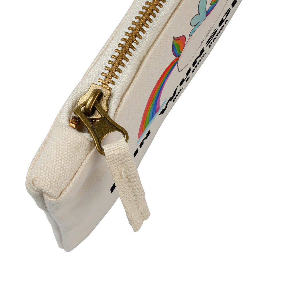Personalisierte Schminktasche Einhorn Pegasus Personalisierte Schminktasche, Personalisierte Kosmetiktasche, Personalisierter Kosmetikbeutel, Personalisiertes Stiftemäppchen, Personalisiertes Etui, Personalisierte Federmappe, Personalisierte Makeup Bag, Personalisiertes Schminketui, Personalisiertes Kosmetiketui, Personalisiertes Schlamperetui, Schminktasche mit Namen, Kosmetiktasche mit Namen, Kosmetikbeutel mit Namen, Stiftemäppchen mit Namen, Etui mit Namen, Federmappe mit Namen, Makeup Bg  mit Namen, Schminketui mit Namen, Kosmetiketui mit Namen, Schlamperetui mit Namen, Schminktasche personalisieren, Schminktasche bedrucken, Schminktasche selbst gestalten, Einhorn, Einhörner, Einhorn Deko, Pegasus, Unicorn, Regenbogen, Spielen, Realität, Glitzer, Erwachsenwerden
