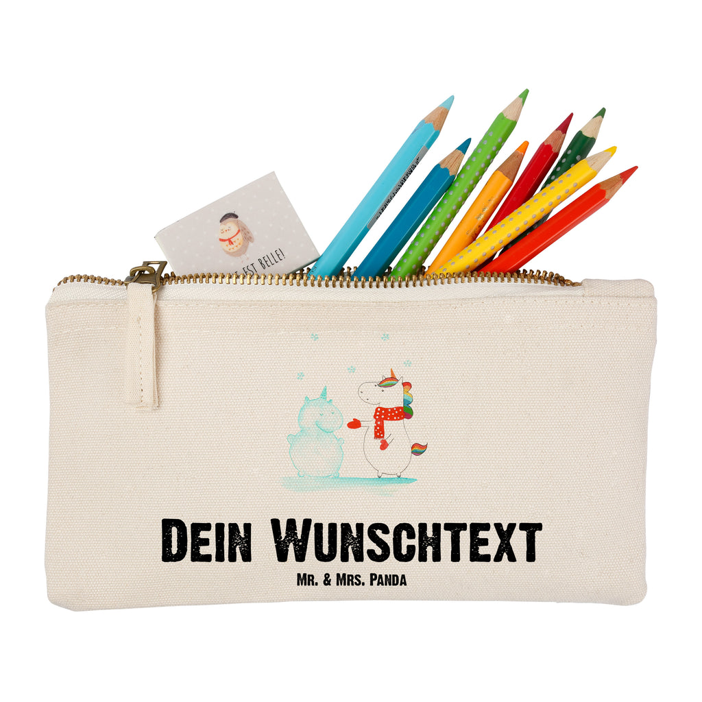 Personalisierte Schminktasche Einhorn Schneemann Personalisierte Schminktasche, Personalisierte Kosmetiktasche, Personalisierter Kosmetikbeutel, Personalisiertes Stiftemäppchen, Personalisiertes Etui, Personalisierte Federmappe, Personalisierte Makeup Bag, Personalisiertes Schminketui, Personalisiertes Kosmetiketui, Personalisiertes Schlamperetui, Schminktasche mit Namen, Kosmetiktasche mit Namen, Kosmetikbeutel mit Namen, Stiftemäppchen mit Namen, Etui mit Namen, Federmappe mit Namen, Makeup Bg  mit Namen, Schminketui mit Namen, Kosmetiketui mit Namen, Schlamperetui mit Namen, Schminktasche personalisieren, Schminktasche bedrucken, Schminktasche selbst gestalten, Einhorn, Einhörner, Einhorn Deko, Pegasus, Unicorn, Schneemann, Winter, Schnee, Kuchen, Weihnachten, kalt, Mütze, Handschuhe, X-Mas