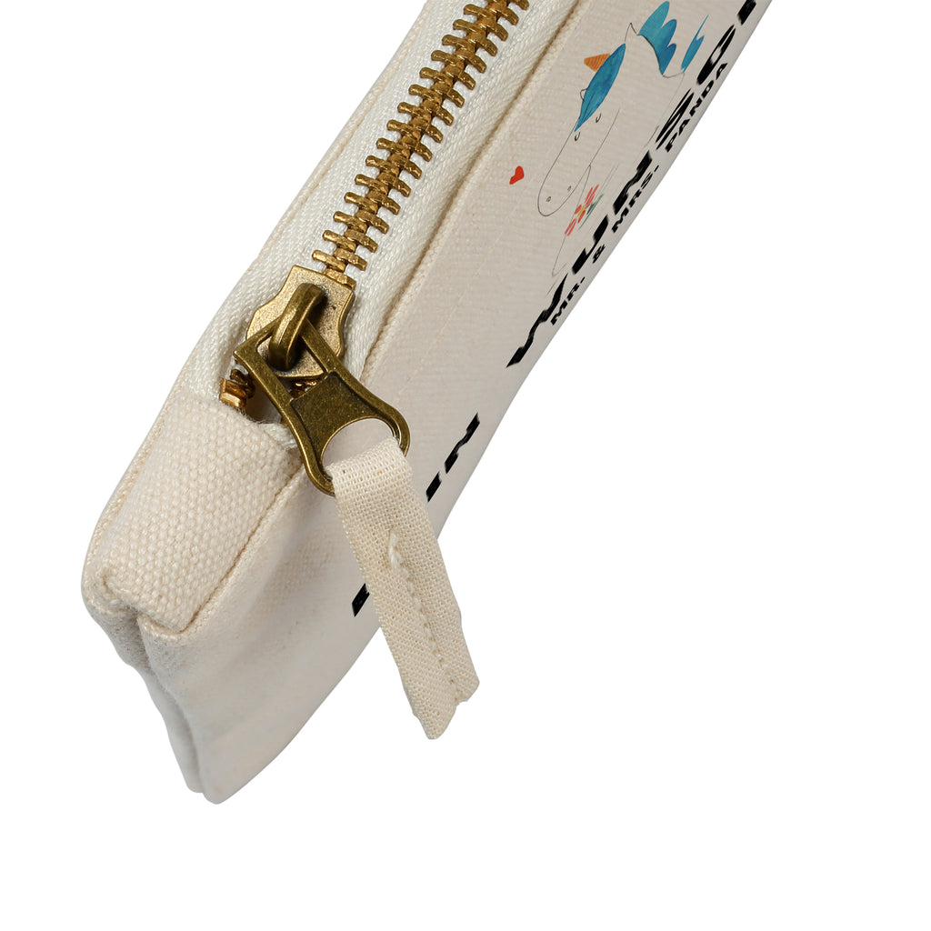 Personalisierte Schminktasche Einhorn Spaziergang Personalisierte Schminktasche, Personalisierte Kosmetiktasche, Personalisierter Kosmetikbeutel, Personalisiertes Stiftemäppchen, Personalisiertes Etui, Personalisierte Federmappe, Personalisierte Makeup Bag, Personalisiertes Schminketui, Personalisiertes Kosmetiketui, Personalisiertes Schlamperetui, Schminktasche mit Namen, Kosmetiktasche mit Namen, Kosmetikbeutel mit Namen, Stiftemäppchen mit Namen, Etui mit Namen, Federmappe mit Namen, Makeup Bg  mit Namen, Schminketui mit Namen, Kosmetiketui mit Namen, Schlamperetui mit Namen, Schminktasche personalisieren, Schminktasche bedrucken, Schminktasche selbst gestalten, Einhorn, Einhörner, Einhorn Deko, Pegasus, Unicorn, Glitzer, Blumen, Spaziergang, Motivation, Gute Laune, Freude, Freundin, Mutter, Schwester