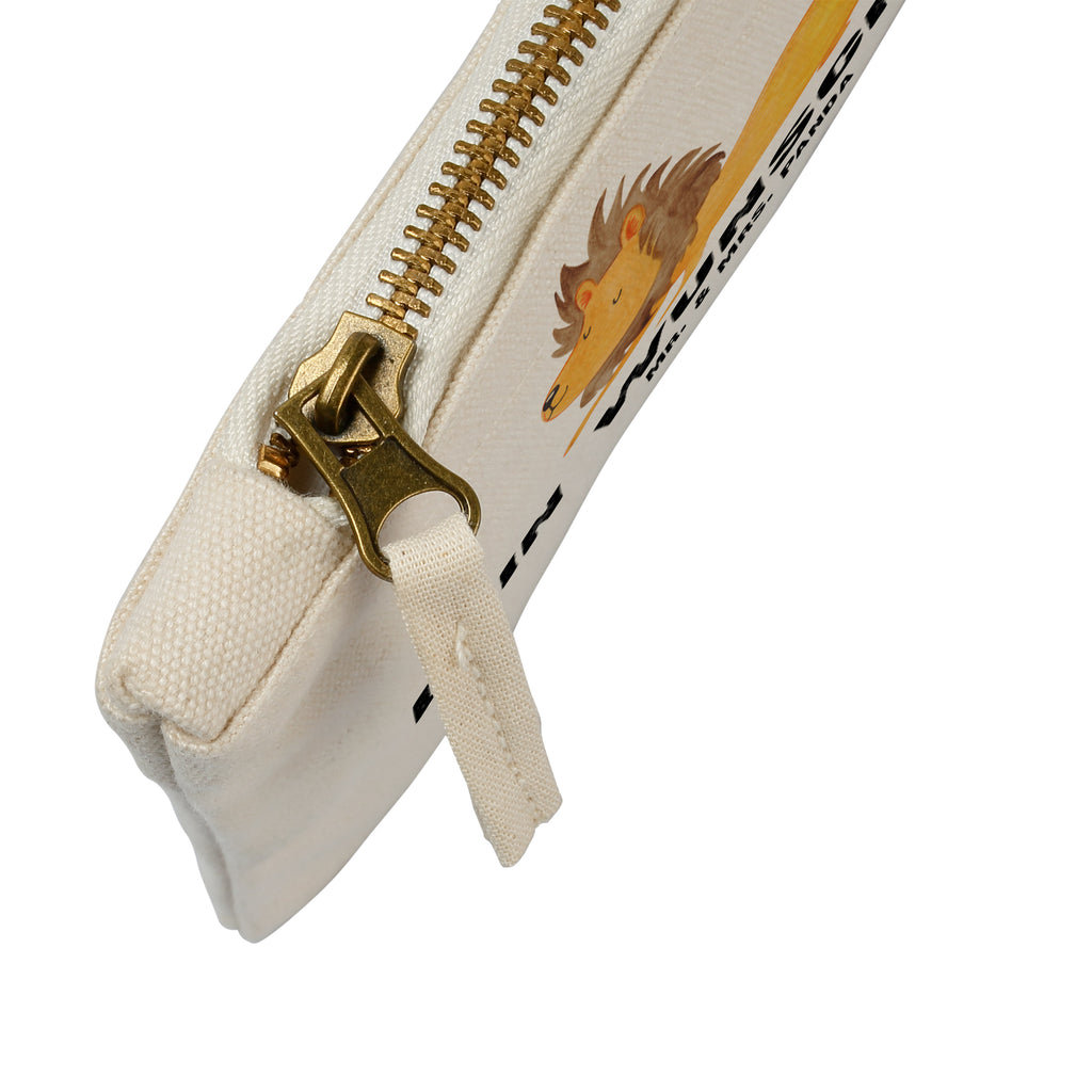 Personalisierte Schminktasche Sternzeichen Löwe Personalisierte Schminktasche, Personalisierte Kosmetiktasche, Personalisierter Kosmetikbeutel, Personalisiertes Stiftemäppchen, Personalisiertes Etui, Personalisierte Federmappe, Personalisierte Makeup Bag, Personalisiertes Schminketui, Personalisiertes Kosmetiketui, Personalisiertes Schlamperetui, Schminktasche mit Namen, Kosmetiktasche mit Namen, Kosmetikbeutel mit Namen, Stiftemäppchen mit Namen, Etui mit Namen, Federmappe mit Namen, Makeup Bg  mit Namen, Schminketui mit Namen, Kosmetiketui mit Namen, Schlamperetui mit Namen, Schminktasche personalisieren, Schminktasche bedrucken, Schminktasche selbst gestalten, Tierkreiszeichen, Sternzeichen, Horoskop, Astrologie, Aszendent, Löwe Geschenk, Löwe Sternzeichen, Geschenk Juli, Geburtstag Juli, Geschenk August, Geburtstag August, König der Tiere