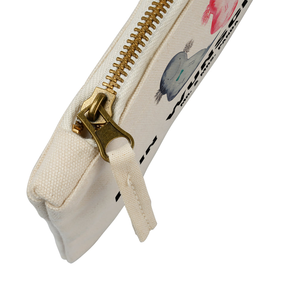 Personalisierte Schminktasche Axolotl Axel+Lotte Personalisierte Schminktasche, Personalisierte Kosmetiktasche, Personalisierter Kosmetikbeutel, Personalisiertes Stiftemäppchen, Personalisiertes Etui, Personalisierte Federmappe, Personalisierte Makeup Bag, Personalisiertes Schminketui, Personalisiertes Kosmetiketui, Personalisiertes Schlamperetui, Schminktasche mit Namen, Kosmetiktasche mit Namen, Kosmetikbeutel mit Namen, Stiftemäppchen mit Namen, Etui mit Namen, Federmappe mit Namen, Makeup Bg  mit Namen, Schminketui mit Namen, Kosmetiketui mit Namen, Schlamperetui mit Namen, Schminktasche personalisieren, Schminktasche bedrucken, Schminktasche selbst gestalten, Axolotl, Molch, Axolot, Schwanzlurch, Lurch, Lurche, Liebe, große Liebe, Liebesbeweis, Freund, Verlobter, Ehemann, Jahrestag, Valentinstag