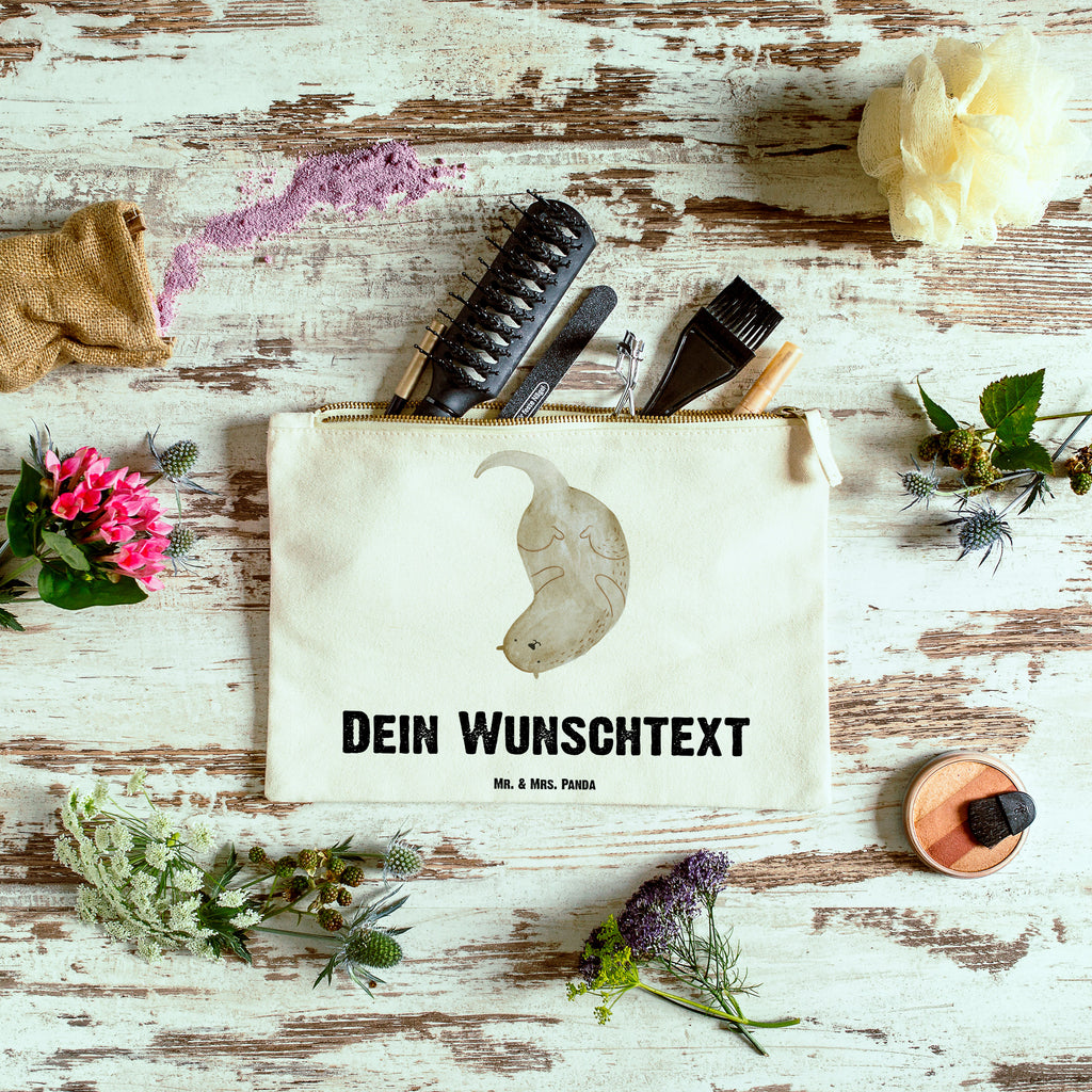 Personalisierte Schminktasche Otter kopfüber Personalisierte Schminktasche, Personalisierte Kosmetiktasche, Personalisierter Kosmetikbeutel, Personalisiertes Stiftemäppchen, Personalisiertes Etui, Personalisierte Federmappe, Personalisierte Makeup Bag, Personalisiertes Schminketui, Personalisiertes Kosmetiketui, Personalisiertes Schlamperetui, Schminktasche mit Namen, Kosmetiktasche mit Namen, Kosmetikbeutel mit Namen, Stiftemäppchen mit Namen, Etui mit Namen, Federmappe mit Namen, Makeup Bg  mit Namen, Schminketui mit Namen, Kosmetiketui mit Namen, Schlamperetui mit Namen, Schminktasche personalisieren, Schminktasche bedrucken, Schminktasche selbst gestalten, Otter, Fischotter, Seeotter, Otter Seeotter See Otter