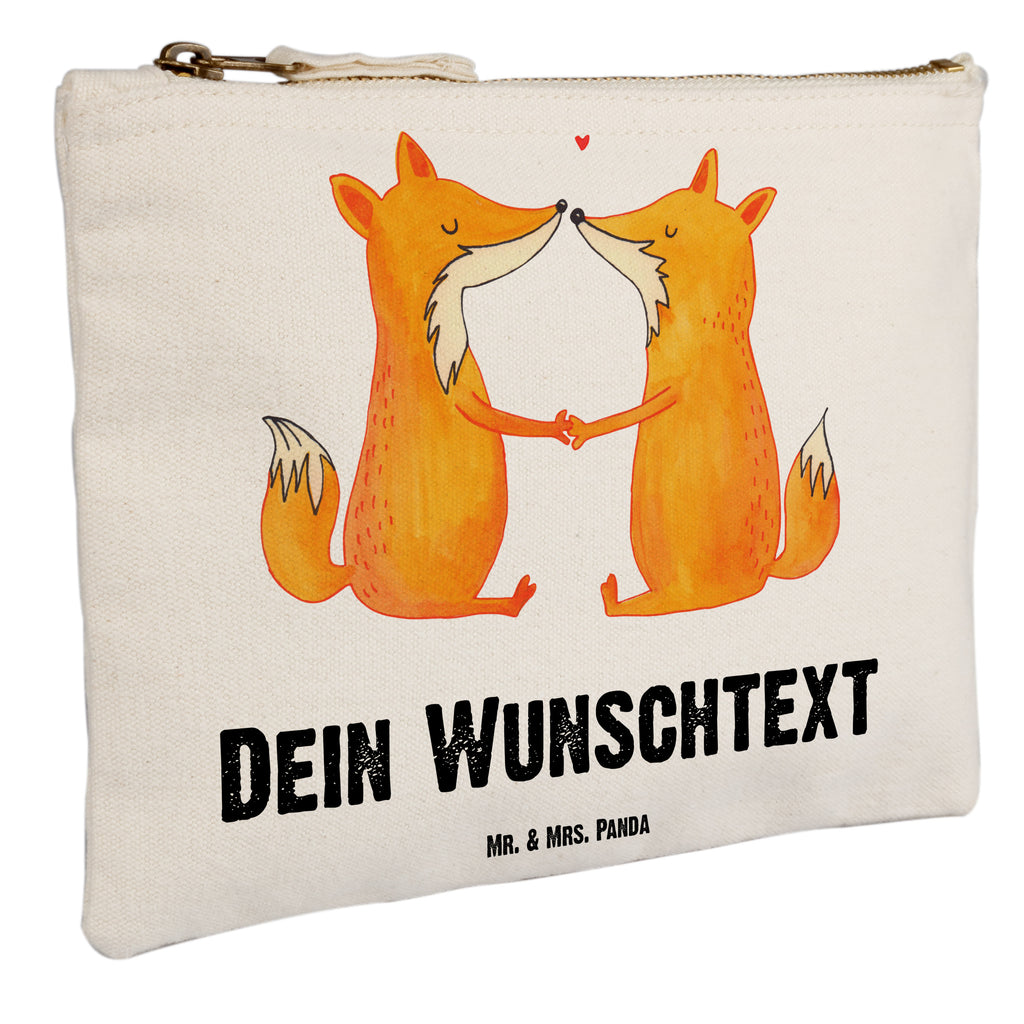 Personalisierte Schminktasche Füchse Liebe Personalisierte Schminktasche, Personalisierte Kosmetiktasche, Personalisierter Kosmetikbeutel, Personalisiertes Stiftemäppchen, Personalisiertes Etui, Personalisierte Federmappe, Personalisierte Makeup Bag, Personalisiertes Schminketui, Personalisiertes Kosmetiketui, Personalisiertes Schlamperetui, Schminktasche mit Namen, Kosmetiktasche mit Namen, Kosmetikbeutel mit Namen, Stiftemäppchen mit Namen, Etui mit Namen, Federmappe mit Namen, Makeup Bg  mit Namen, Schminketui mit Namen, Kosmetiketui mit Namen, Schlamperetui mit Namen, Schminktasche personalisieren, Schminktasche bedrucken, Schminktasche selbst gestalten, Fuchs, Füchse, Fox, Liebe, Liebespaar, Paar, Partner, Freundin, Freund, Ehe, Verlobte, Ehemann, Ehefrau, Liebesbeweis