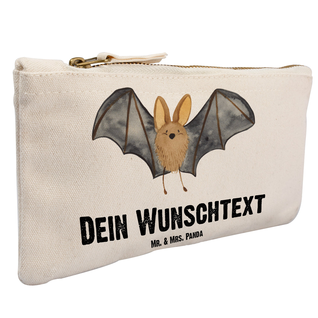 Personalisierte Schminktasche Fledermaus Flügel Personalisierte Schminktasche, Personalisierte Kosmetiktasche, Personalisierter Kosmetikbeutel, Personalisiertes Stiftemäppchen, Personalisiertes Etui, Personalisierte Federmappe, Personalisierte Makeup Bag, Personalisiertes Schminketui, Personalisiertes Kosmetiketui, Personalisiertes Schlamperetui, Schminktasche mit Namen, Kosmetiktasche mit Namen, Kosmetikbeutel mit Namen, Stiftemäppchen mit Namen, Etui mit Namen, Federmappe mit Namen, Makeup Bg  mit Namen, Schminketui mit Namen, Kosmetiketui mit Namen, Schlamperetui mit Namen, Schminktasche personalisieren, Schminktasche bedrucken, Schminktasche selbst gestalten, Tiermotive, Gute Laune, lustige Sprüche, Tiere