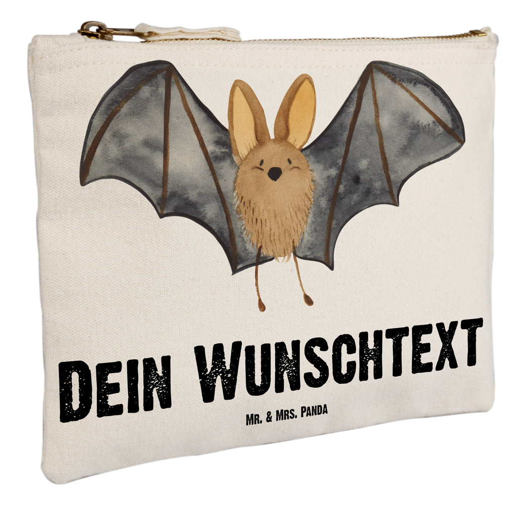 Personalisierte Schminktasche Fledermaus Flügel Personalisierte Schminktasche, Personalisierte Kosmetiktasche, Personalisierter Kosmetikbeutel, Personalisiertes Stiftemäppchen, Personalisiertes Etui, Personalisierte Federmappe, Personalisierte Makeup Bag, Personalisiertes Schminketui, Personalisiertes Kosmetiketui, Personalisiertes Schlamperetui, Schminktasche mit Namen, Kosmetiktasche mit Namen, Kosmetikbeutel mit Namen, Stiftemäppchen mit Namen, Etui mit Namen, Federmappe mit Namen, Makeup Bg  mit Namen, Schminketui mit Namen, Kosmetiketui mit Namen, Schlamperetui mit Namen, Schminktasche personalisieren, Schminktasche bedrucken, Schminktasche selbst gestalten, Tiermotive, Gute Laune, lustige Sprüche, Tiere