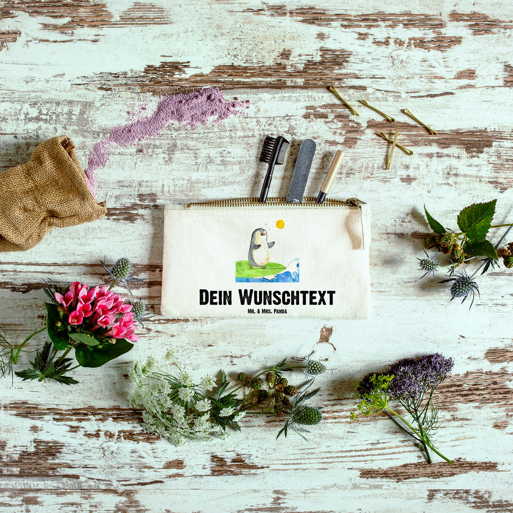 Personalisierte Schminktasche Pinguin Surfer Personalisierte Schminktasche, Personalisierte Kosmetiktasche, Personalisierter Kosmetikbeutel, Personalisiertes Stiftemäppchen, Personalisiertes Etui, Personalisierte Federmappe, Personalisierte Makeup Bag, Personalisiertes Schminketui, Personalisiertes Kosmetiketui, Personalisiertes Schlamperetui, Schminktasche mit Namen, Kosmetiktasche mit Namen, Kosmetikbeutel mit Namen, Stiftemäppchen mit Namen, Etui mit Namen, Federmappe mit Namen, Makeup Bg  mit Namen, Schminketui mit Namen, Kosmetiketui mit Namen, Schlamperetui mit Namen, Schminktasche personalisieren, Schminktasche bedrucken, Schminktasche selbst gestalten, Pinguin, Pinguine, surfen, Surfer, Hawaii, Urlaub, Wellen, Wellen reiten, Portugal