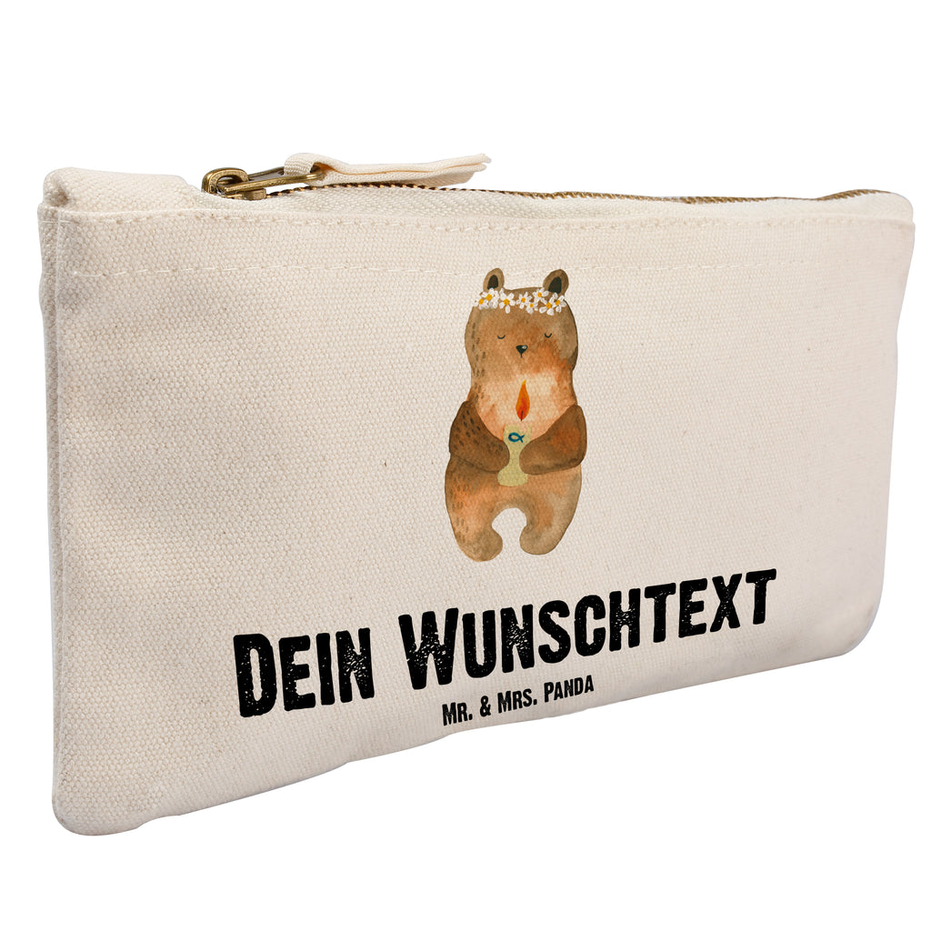 Personalisierte Schminktasche Kommunion-Bär Personalisierte Schminktasche, Personalisierte Kosmetiktasche, Personalisierter Kosmetikbeutel, Personalisiertes Stiftemäppchen, Personalisiertes Etui, Personalisierte Federmappe, Personalisierte Makeup Bag, Personalisiertes Schminketui, Personalisiertes Kosmetiketui, Personalisiertes Schlamperetui, Schminktasche mit Namen, Kosmetiktasche mit Namen, Kosmetikbeutel mit Namen, Stiftemäppchen mit Namen, Etui mit Namen, Federmappe mit Namen, Makeup Bg  mit Namen, Schminketui mit Namen, Kosmetiketui mit Namen, Schlamperetui mit Namen, Schminktasche personalisieren, Schminktasche bedrucken, Schminktasche selbst gestalten, Bär, Teddy, Teddybär, Kommunion, Gottes Segen, Taufkerze, katholisch