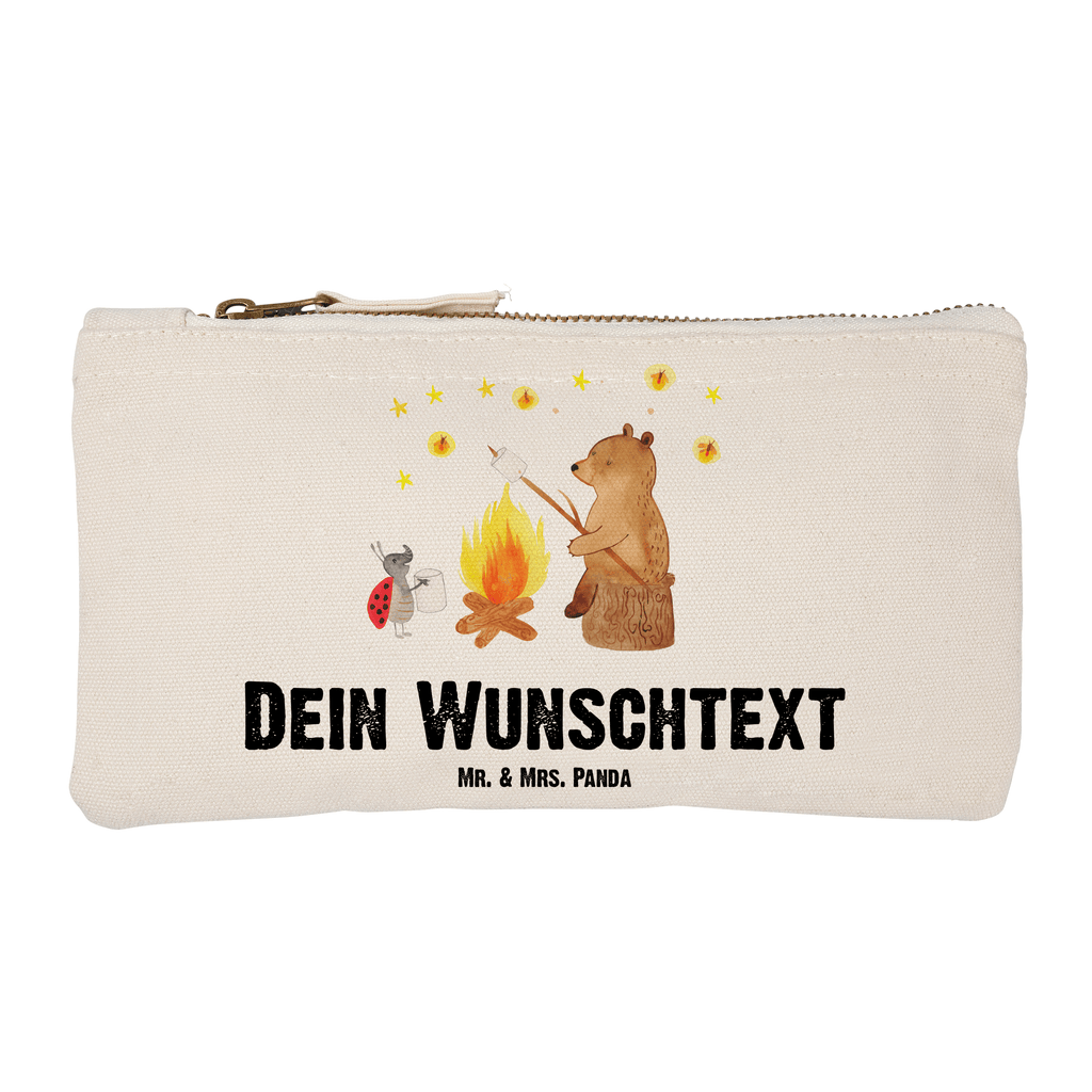 Personalisierte Schminktasche Bär & Marienkäfer Lagerfeuer Personalisierte Schminktasche, Personalisierte Kosmetiktasche, Personalisierter Kosmetikbeutel, Personalisiertes Stiftemäppchen, Personalisiertes Etui, Personalisierte Federmappe, Personalisierte Makeup Bag, Personalisiertes Schminketui, Personalisiertes Kosmetiketui, Personalisiertes Schlamperetui, Schminktasche mit Namen, Kosmetiktasche mit Namen, Kosmetikbeutel mit Namen, Stiftemäppchen mit Namen, Etui mit Namen, Federmappe mit Namen, Makeup Bg  mit Namen, Schminketui mit Namen, Kosmetiketui mit Namen, Schlamperetui mit Namen, Schminktasche personalisieren, Schminktasche bedrucken, Schminktasche selbst gestalten, Bär, Teddy, Teddybär, Lagerfeuer