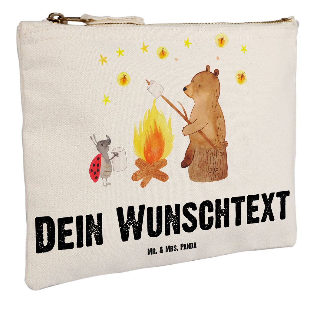 Personalisierte Schminktasche Bär & Marienkäfer Lagerfeuer Personalisierte Schminktasche, Personalisierte Kosmetiktasche, Personalisierter Kosmetikbeutel, Personalisiertes Stiftemäppchen, Personalisiertes Etui, Personalisierte Federmappe, Personalisierte Makeup Bag, Personalisiertes Schminketui, Personalisiertes Kosmetiketui, Personalisiertes Schlamperetui, Schminktasche mit Namen, Kosmetiktasche mit Namen, Kosmetikbeutel mit Namen, Stiftemäppchen mit Namen, Etui mit Namen, Federmappe mit Namen, Makeup Bg  mit Namen, Schminketui mit Namen, Kosmetiketui mit Namen, Schlamperetui mit Namen, Schminktasche personalisieren, Schminktasche bedrucken, Schminktasche selbst gestalten, Bär, Teddy, Teddybär, Lagerfeuer