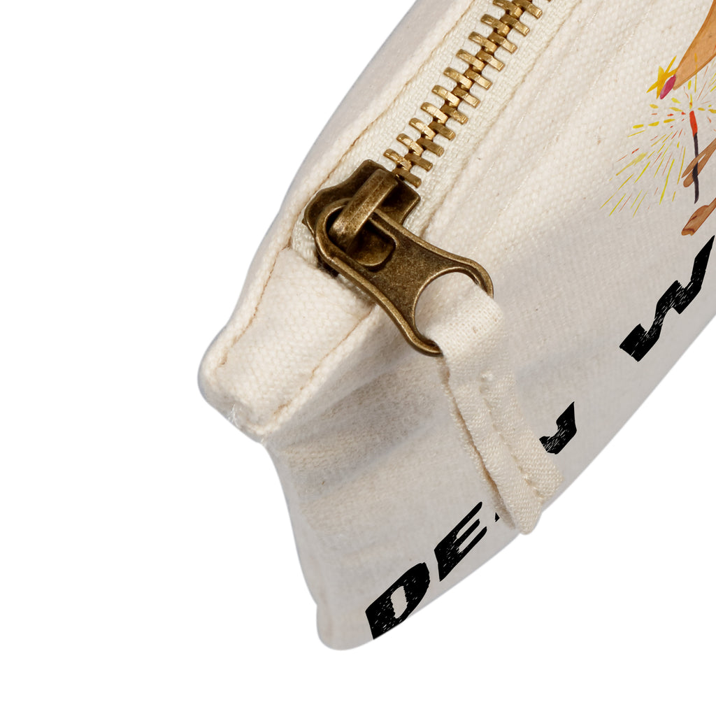 Personalisierte Schminktasche Weihnachtsmaus Personalisierte Schminktasche, Personalisierte Kosmetiktasche, Personalisierter Kosmetikbeutel, Personalisiertes Stiftemäppchen, Personalisiertes Etui, Personalisierte Federmappe, Personalisierte Makeup Bag, Personalisiertes Schminketui, Personalisiertes Kosmetiketui, Personalisiertes Schlamperetui, Schminktasche mit Namen, Kosmetiktasche mit Namen, Kosmetikbeutel mit Namen, Stiftemäppchen mit Namen, Etui mit Namen, Federmappe mit Namen, Makeup Bg  mit Namen, Schminketui mit Namen, Kosmetiketui mit Namen, Schlamperetui mit Namen, Schminktasche personalisieren, Schminktasche bedrucken, Schminktasche selbst gestalten, Winter, Weihnachten, Weihnachtsdeko, Nikolaus, Advent, Heiligabend, Wintermotiv, Frohe Weihnachten, Weihnachtsgruß, Weihnachtsmotiv, Maus, Mäuschen, Weihnachtswunder