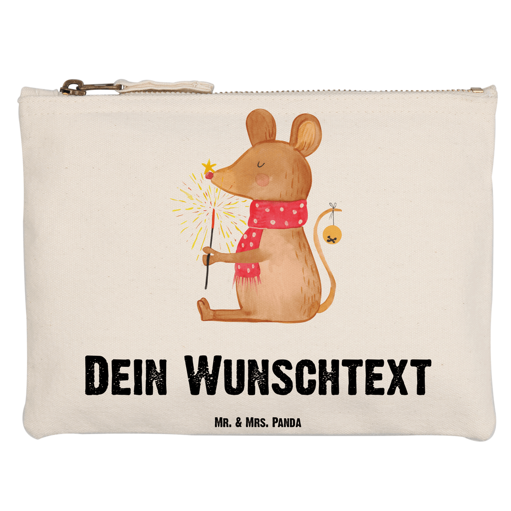 Personalisierte Schminktasche Weihnachtsmaus Personalisierte Schminktasche, Personalisierte Kosmetiktasche, Personalisierter Kosmetikbeutel, Personalisiertes Stiftemäppchen, Personalisiertes Etui, Personalisierte Federmappe, Personalisierte Makeup Bag, Personalisiertes Schminketui, Personalisiertes Kosmetiketui, Personalisiertes Schlamperetui, Schminktasche mit Namen, Kosmetiktasche mit Namen, Kosmetikbeutel mit Namen, Stiftemäppchen mit Namen, Etui mit Namen, Federmappe mit Namen, Makeup Bg  mit Namen, Schminketui mit Namen, Kosmetiketui mit Namen, Schlamperetui mit Namen, Schminktasche personalisieren, Schminktasche bedrucken, Schminktasche selbst gestalten, Winter, Weihnachten, Weihnachtsdeko, Nikolaus, Advent, Heiligabend, Wintermotiv, Frohe Weihnachten, Weihnachtsgruß, Weihnachtsmotiv, Maus, Mäuschen, Weihnachtswunder
