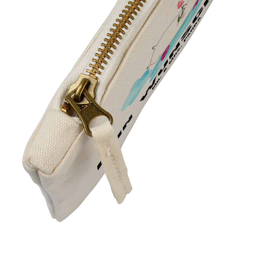 Personalisierte Schminktasche Einhorn verliebt auf Wolke Personalisierte Schminktasche, Personalisierte Kosmetiktasche, Personalisierter Kosmetikbeutel, Personalisiertes Stiftemäppchen, Personalisiertes Etui, Personalisierte Federmappe, Personalisierte Makeup Bag, Personalisiertes Schminketui, Personalisiertes Kosmetiketui, Personalisiertes Schlamperetui, Schminktasche mit Namen, Kosmetiktasche mit Namen, Kosmetikbeutel mit Namen, Stiftemäppchen mit Namen, Etui mit Namen, Federmappe mit Namen, Makeup Bg  mit Namen, Schminketui mit Namen, Kosmetiketui mit Namen, Schlamperetui mit Namen, Schminktasche personalisieren, Schminktasche bedrucken, Schminktasche selbst gestalten, Einhorn, Einhörner, Einhorn Deko, Pegasus, Unicorn, verliebt, Liebe, Liebesbeweis, Freundin, Wolke