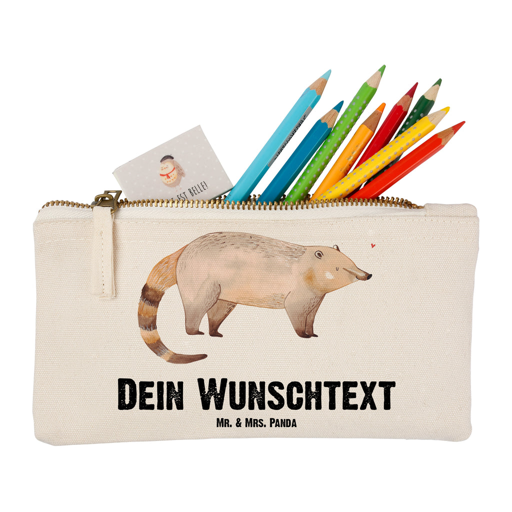 Personalisierte Schminktasche Nasenbär Personalisierte Schminktasche, Personalisierte Kosmetiktasche, Personalisierter Kosmetikbeutel, Personalisiertes Stiftemäppchen, Personalisiertes Etui, Personalisierte Federmappe, Personalisierte Makeup Bag, Personalisiertes Schminketui, Personalisiertes Kosmetiketui, Personalisiertes Schlamperetui, Schminktasche mit Namen, Kosmetiktasche mit Namen, Kosmetikbeutel mit Namen, Stiftemäppchen mit Namen, Etui mit Namen, Federmappe mit Namen, Makeup Bg  mit Namen, Schminketui mit Namen, Kosmetiketui mit Namen, Schlamperetui mit Namen, Schminktasche personalisieren, Schminktasche bedrucken, Schminktasche selbst gestalten, süße Tiermotive, gute Laune, lustige Sprüche, Tiere, Nasenbär, Nasenbären, Rüsselbär, Bär