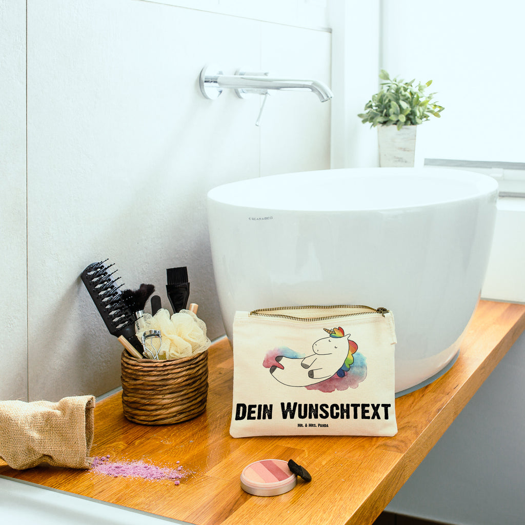 Personalisierte Schminktasche Einhorn Wolke 7 Personalisierte Schminktasche, Personalisierte Kosmetiktasche, Personalisierter Kosmetikbeutel, Personalisiertes Stiftemäppchen, Personalisiertes Etui, Personalisierte Federmappe, Personalisierte Makeup Bag, Personalisiertes Schminketui, Personalisiertes Kosmetiketui, Personalisiertes Schlamperetui, Schminktasche mit Namen, Kosmetiktasche mit Namen, Kosmetikbeutel mit Namen, Stiftemäppchen mit Namen, Etui mit Namen, Federmappe mit Namen, Makeup Bg  mit Namen, Schminketui mit Namen, Kosmetiketui mit Namen, Schlamperetui mit Namen, Schminktasche personalisieren, Schminktasche bedrucken, Schminktasche selbst gestalten, Einhorn, Einhörner, Einhorn Deko, Pegasus, Unicorn, verliebt, Menschen, witzig, lustig, Geschenk, Glaube, Realität, Lächeln