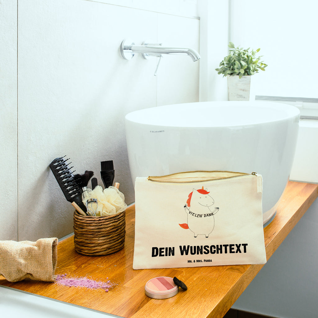 Personalisierte Schminktasche Einhorn Vielen Dank Personalisierte Schminktasche, Personalisierte Kosmetiktasche, Personalisierter Kosmetikbeutel, Personalisiertes Stiftemäppchen, Personalisiertes Etui, Personalisierte Federmappe, Personalisierte Makeup Bag, Personalisiertes Schminketui, Personalisiertes Kosmetiketui, Personalisiertes Schlamperetui, Schminktasche mit Namen, Kosmetiktasche mit Namen, Kosmetikbeutel mit Namen, Stiftemäppchen mit Namen, Etui mit Namen, Federmappe mit Namen, Makeup Bg  mit Namen, Schminketui mit Namen, Kosmetiketui mit Namen, Schlamperetui mit Namen, Schminktasche personalisieren, Schminktasche bedrucken, Schminktasche selbst gestalten, Einhorn, Einhörner, Einhorn Deko, Pegasus, Unicorn, Danke, vielen Dank, Dankeschön, Danksagung