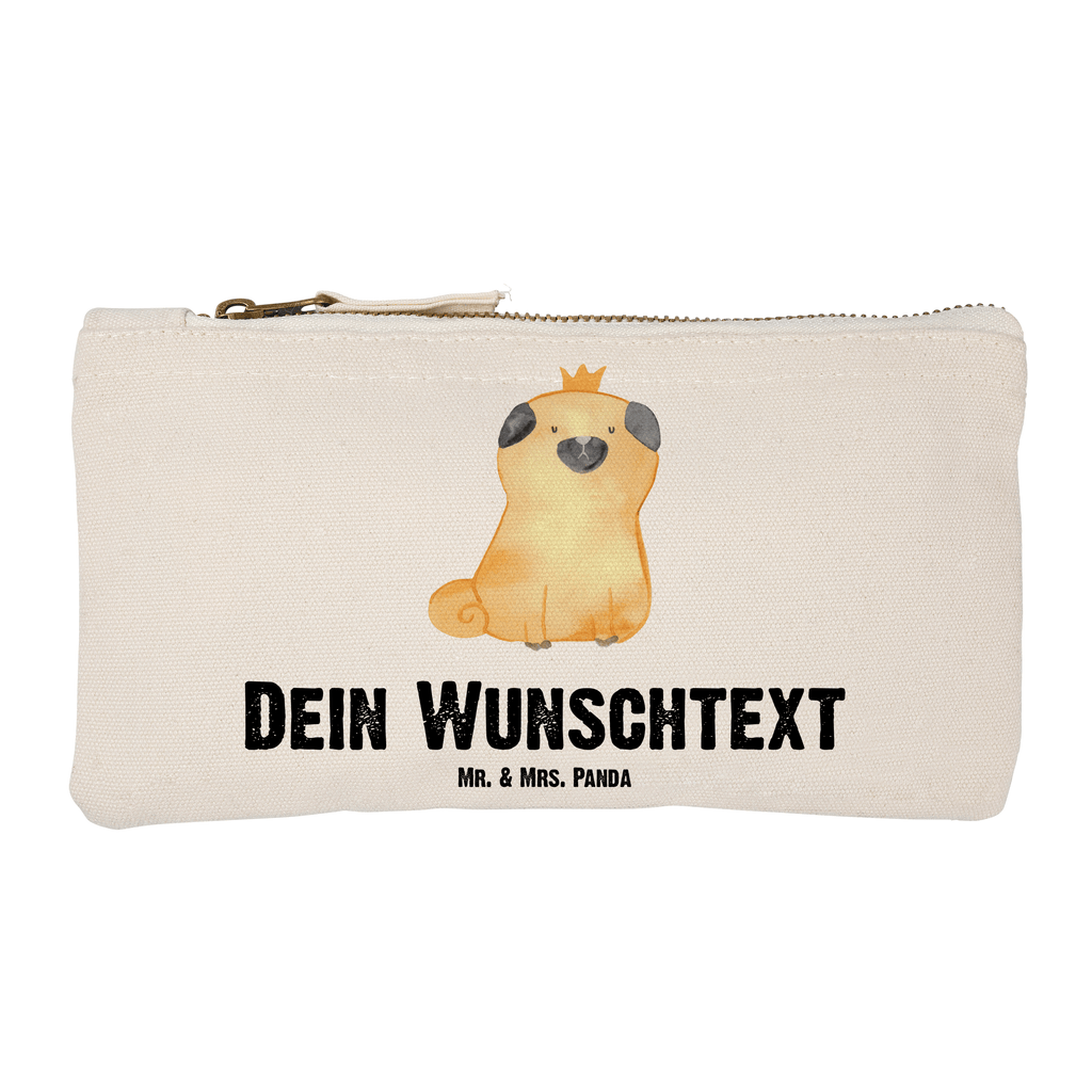 Personalisierte Schminktasche Mops Krone Personalisierte Schminktasche, Personalisierte Kosmetiktasche, Personalisierter Kosmetikbeutel, Personalisiertes Stiftemäppchen, Personalisiertes Etui, Personalisierte Federmappe, Personalisierte Makeup Bag, Personalisiertes Schminketui, Personalisiertes Kosmetiketui, Personalisiertes Schlamperetui, Schminktasche mit Namen, Kosmetiktasche mit Namen, Kosmetikbeutel mit Namen, Stiftemäppchen mit Namen, Etui mit Namen, Federmappe mit Namen, Makeup Bg  mit Namen, Schminketui mit Namen, Kosmetiketui mit Namen, Schlamperetui mit Namen, Schminktasche personalisieren, Schminktasche bedrucken, Schminktasche selbst gestalten, Hund, Hundemotiv, Haustier, Hunderasse, Tierliebhaber, Hundebesitzer, Sprüche, Mops, allergisch, kinderlos, Hausregel, Hundebesitzer. Spruch, lustig