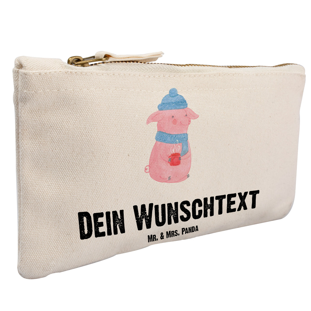 Personalisierte Schminktasche Lallelndes Glühschwein Personalisierte Schminktasche, Personalisierte Kosmetiktasche, Personalisierter Kosmetikbeutel, Personalisiertes Stiftemäppchen, Personalisiertes Etui, Personalisierte Federmappe, Personalisierte Makeup Bag, Personalisiertes Schminketui, Personalisiertes Kosmetiketui, Personalisiertes Schlamperetui, Schminktasche mit Namen, Kosmetiktasche mit Namen, Kosmetikbeutel mit Namen, Stiftemäppchen mit Namen, Etui mit Namen, Federmappe mit Namen, Makeup Bg  mit Namen, Schminketui mit Namen, Kosmetiketui mit Namen, Schlamperetui mit Namen, Schminktasche personalisieren, Schminktasche bedrucken, Schminktasche selbst gestalten, Winter, Weihnachten, Weihnachtsdeko, Nikolaus, Advent, Heiligabend, Wintermotiv, Glühwein, Betrunken, Weihnachtsmarkt, Spruch