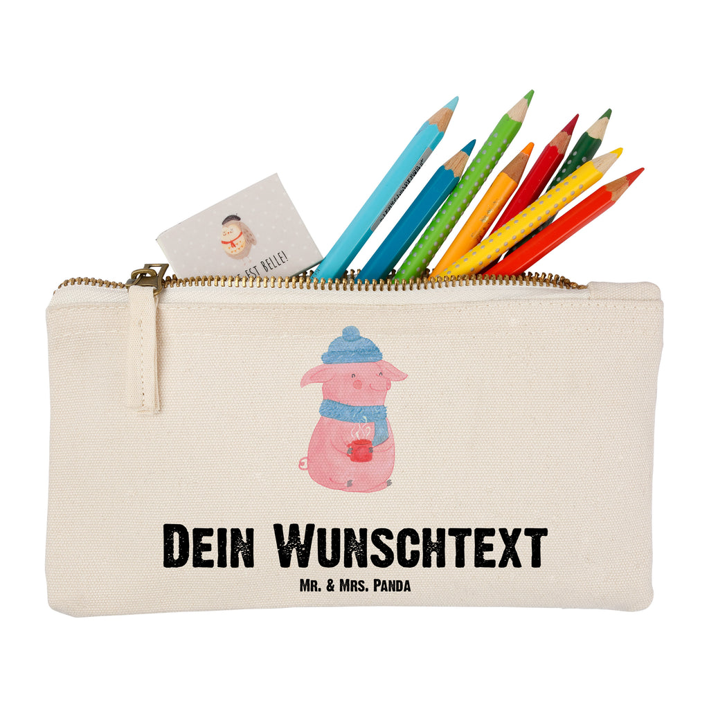 Personalisierte Schminktasche Lallelndes Glühschwein Personalisierte Schminktasche, Personalisierte Kosmetiktasche, Personalisierter Kosmetikbeutel, Personalisiertes Stiftemäppchen, Personalisiertes Etui, Personalisierte Federmappe, Personalisierte Makeup Bag, Personalisiertes Schminketui, Personalisiertes Kosmetiketui, Personalisiertes Schlamperetui, Schminktasche mit Namen, Kosmetiktasche mit Namen, Kosmetikbeutel mit Namen, Stiftemäppchen mit Namen, Etui mit Namen, Federmappe mit Namen, Makeup Bg  mit Namen, Schminketui mit Namen, Kosmetiketui mit Namen, Schlamperetui mit Namen, Schminktasche personalisieren, Schminktasche bedrucken, Schminktasche selbst gestalten, Winter, Weihnachten, Weihnachtsdeko, Nikolaus, Advent, Heiligabend, Wintermotiv, Glühwein, Betrunken, Weihnachtsmarkt, Spruch