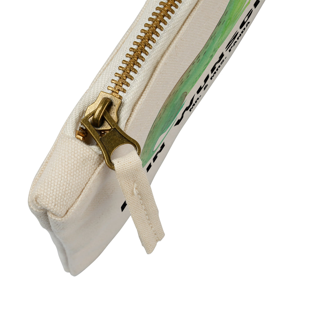 Personalisierte Schminktasche Krokodil Personalisierte Schminktasche, Personalisierte Kosmetiktasche, Personalisierter Kosmetikbeutel, Personalisiertes Stiftemäppchen, Personalisiertes Etui, Personalisierte Federmappe, Personalisierte Makeup Bag, Personalisiertes Schminketui, Personalisiertes Kosmetiketui, Personalisiertes Schlamperetui, Schminktasche mit Namen, Kosmetiktasche mit Namen, Kosmetikbeutel mit Namen, Stiftemäppchen mit Namen, Etui mit Namen, Federmappe mit Namen, Makeup Bg  mit Namen, Schminketui mit Namen, Kosmetiketui mit Namen, Schlamperetui mit Namen, Schminktasche personalisieren, Schminktasche bedrucken, Schminktasche selbst gestalten, Meerestiere, Meer, Urlaub, Krokodil, Krokodile, verrückt sein, spontan sein, Abenteuerlust, Reiselust, Freundin, beste Freundin, Lieblingsmensch