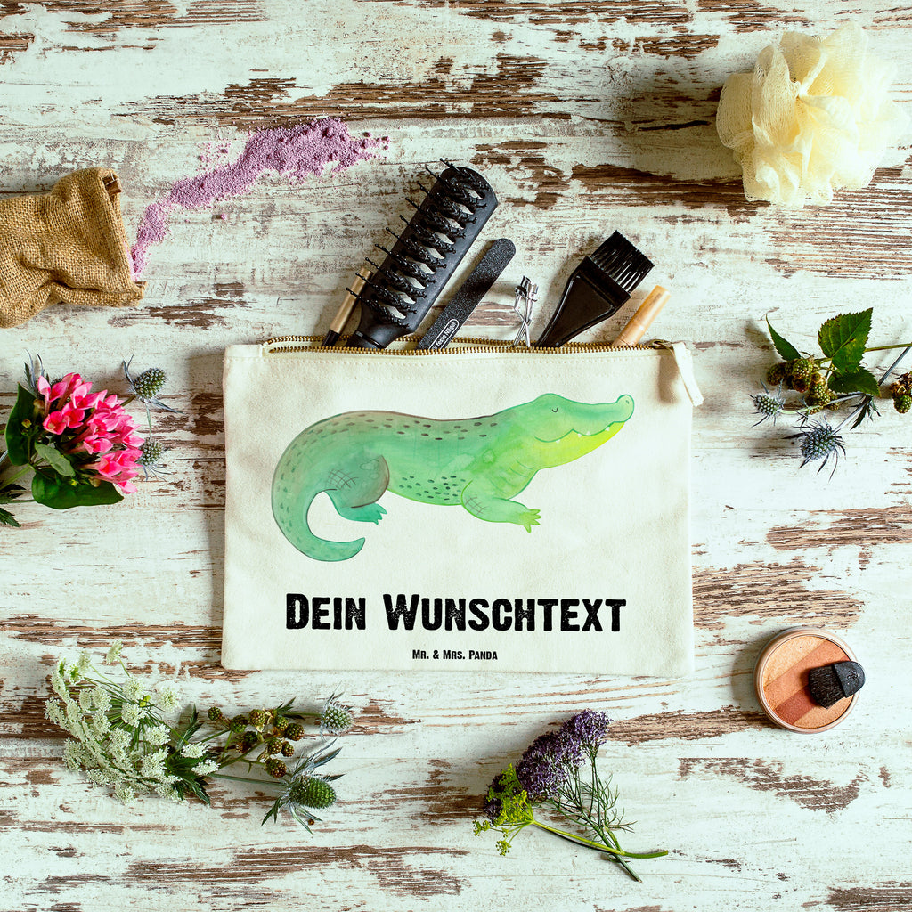 Personalisierte Schminktasche Krokodil Personalisierte Schminktasche, Personalisierte Kosmetiktasche, Personalisierter Kosmetikbeutel, Personalisiertes Stiftemäppchen, Personalisiertes Etui, Personalisierte Federmappe, Personalisierte Makeup Bag, Personalisiertes Schminketui, Personalisiertes Kosmetiketui, Personalisiertes Schlamperetui, Schminktasche mit Namen, Kosmetiktasche mit Namen, Kosmetikbeutel mit Namen, Stiftemäppchen mit Namen, Etui mit Namen, Federmappe mit Namen, Makeup Bg  mit Namen, Schminketui mit Namen, Kosmetiketui mit Namen, Schlamperetui mit Namen, Schminktasche personalisieren, Schminktasche bedrucken, Schminktasche selbst gestalten, Meerestiere, Meer, Urlaub, Krokodil, Krokodile, verrückt sein, spontan sein, Abenteuerlust, Reiselust, Freundin, beste Freundin, Lieblingsmensch