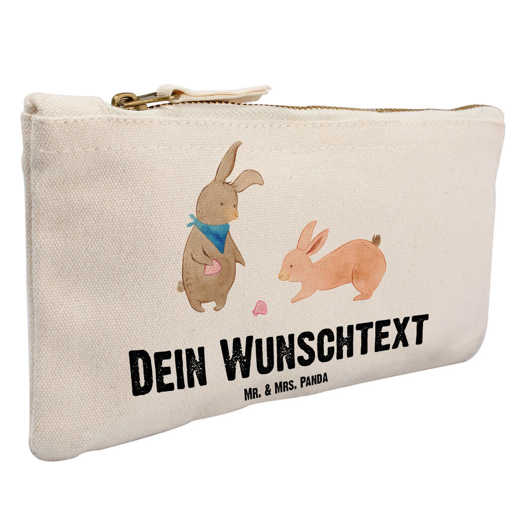 Personalisierte Schminktasche Hasen Muschel Personalisierte Schminktasche, Personalisierte Kosmetiktasche, Personalisierter Kosmetikbeutel, Personalisiertes Stiftemäppchen, Personalisiertes Etui, Personalisierte Federmappe, Personalisierte Makeup Bag, Personalisiertes Schminketui, Personalisiertes Kosmetiketui, Personalisiertes Schlamperetui, Schminktasche mit Namen, Kosmetiktasche mit Namen, Kosmetikbeutel mit Namen, Stiftemäppchen mit Namen, Etui mit Namen, Federmappe mit Namen, Makeup Bg  mit Namen, Schminketui mit Namen, Kosmetiketui mit Namen, Schlamperetui mit Namen, Schminktasche personalisieren, Schminktasche bedrucken, Schminktasche selbst gestalten, Familie, Vatertag, Muttertag, Bruder, Schwester, Mama, Papa, Oma, Opa, Hasen, beste Freundin, Freundin, Freundinnen, best friends, BFF, Muscheln sammeln, Muscheln, Meer