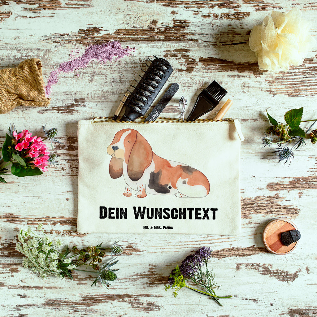 Personalisierte Schminktasche Hund Basset Hound Personalisierte Schminktasche, Personalisierte Kosmetiktasche, Personalisierter Kosmetikbeutel, Personalisiertes Stiftemäppchen, Personalisiertes Etui, Personalisierte Federmappe, Personalisierte Makeup Bag, Personalisiertes Schminketui, Personalisiertes Kosmetiketui, Personalisiertes Schlamperetui, Schminktasche mit Namen, Kosmetiktasche mit Namen, Kosmetikbeutel mit Namen, Stiftemäppchen mit Namen, Etui mit Namen, Federmappe mit Namen, Makeup Bg  mit Namen, Schminketui mit Namen, Kosmetiketui mit Namen, Schlamperetui mit Namen, Schminktasche personalisieren, Schminktasche bedrucken, Schminktasche selbst gestalten, Hund, Hundemotiv, Haustier, Hunderasse, Tierliebhaber, Hundebesitzer, Sprüche, Basset Hound, Basset, Hundeliebe, kinderlos