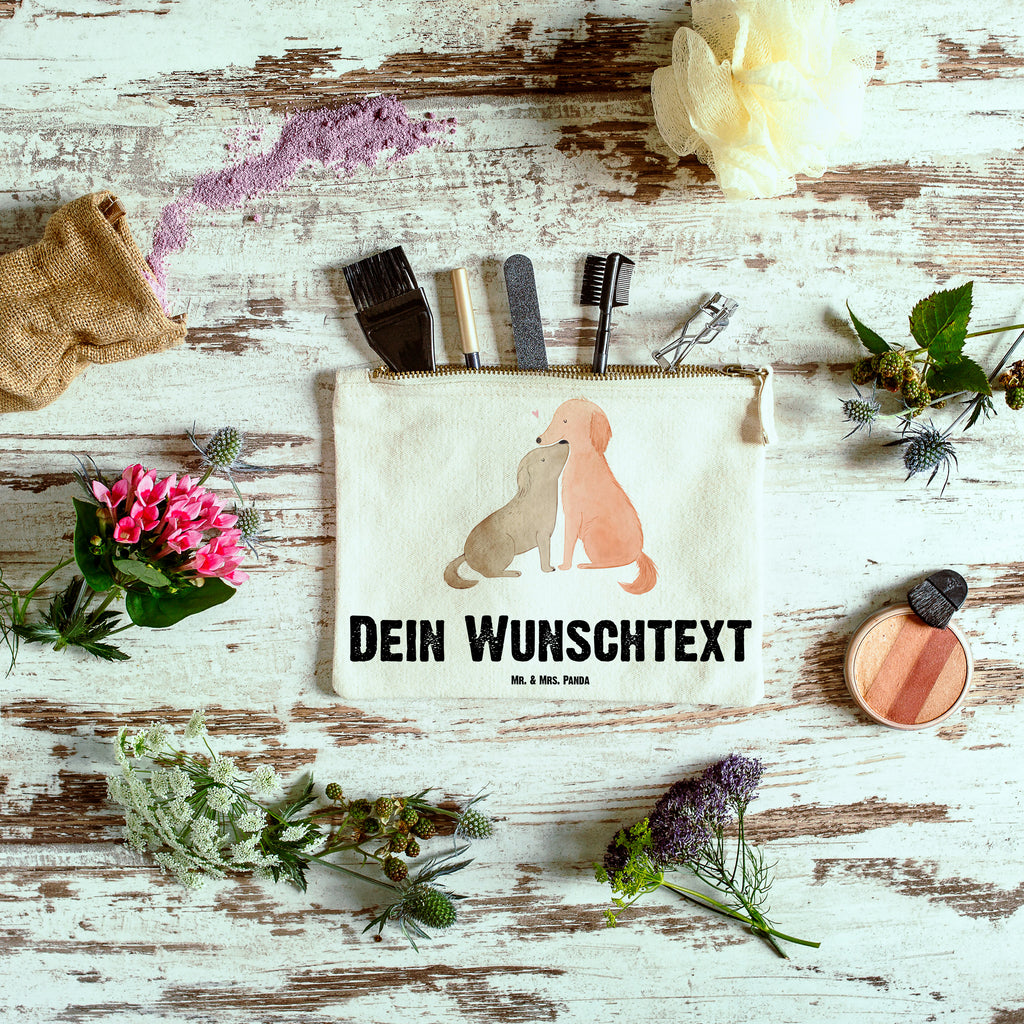 Personalisierte Schminktasche Hunde Liebe Personalisierte Schminktasche, Personalisierte Kosmetiktasche, Personalisierter Kosmetikbeutel, Personalisiertes Stiftemäppchen, Personalisiertes Etui, Personalisierte Federmappe, Personalisierte Makeup Bag, Personalisiertes Schminketui, Personalisiertes Kosmetiketui, Personalisiertes Schlamperetui, Schminktasche mit Namen, Kosmetiktasche mit Namen, Kosmetikbeutel mit Namen, Stiftemäppchen mit Namen, Etui mit Namen, Federmappe mit Namen, Makeup Bg  mit Namen, Schminketui mit Namen, Kosmetiketui mit Namen, Schlamperetui mit Namen, Schminktasche personalisieren, Schminktasche bedrucken, Schminktasche selbst gestalten, Hund, Hundemotiv, Haustier, Hunderasse, Tierliebhaber, Hundebesitzer, Sprüche, Liebe, Hund. Hunde, Kuss, Vertrauen, Kuscheln, Herz