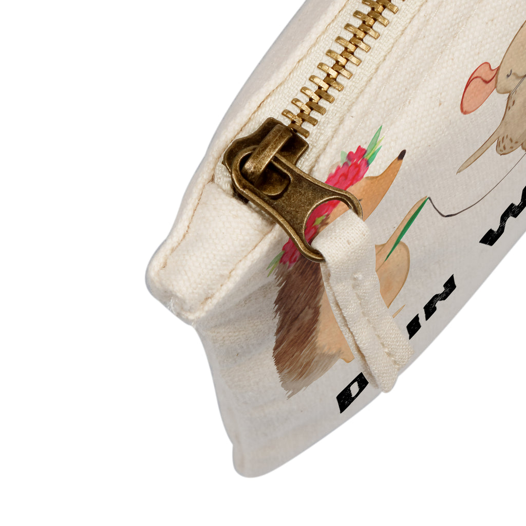 Personalisierte Schminktasche Igel Seilhüpfen Personalisierte Schminktasche, Personalisierte Kosmetiktasche, Personalisierter Kosmetikbeutel, Personalisiertes Stiftemäppchen, Personalisiertes Etui, Personalisierte Federmappe, Personalisierte Makeup Bag, Personalisiertes Schminketui, Personalisiertes Kosmetiketui, Personalisiertes Schlamperetui, Schminktasche mit Namen, Kosmetiktasche mit Namen, Kosmetikbeutel mit Namen, Stiftemäppchen mit Namen, Etui mit Namen, Federmappe mit Namen, Makeup Bg  mit Namen, Schminketui mit Namen, Kosmetiketui mit Namen, Schlamperetui mit Namen, Schminktasche personalisieren, Schminktasche bedrucken, Schminktasche selbst gestalten, süße Tiermotive, gute Laune, lustige Sprüche, Tiere, Igel, Maus, Seilspringen, Seilhüpfen, Kinder, Kindergarten