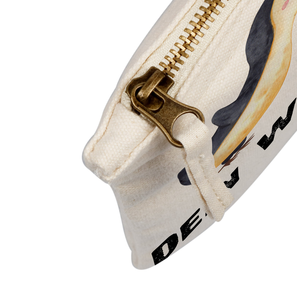 Personalisierte Schminktasche Pinguin Liebe Personalisierte Schminktasche, Personalisierte Kosmetiktasche, Personalisierter Kosmetikbeutel, Personalisiertes Stiftemäppchen, Personalisiertes Etui, Personalisierte Federmappe, Personalisierte Makeup Bag, Personalisiertes Schminketui, Personalisiertes Kosmetiketui, Personalisiertes Schlamperetui, Schminktasche mit Namen, Kosmetiktasche mit Namen, Kosmetikbeutel mit Namen, Stiftemäppchen mit Namen, Etui mit Namen, Federmappe mit Namen, Makeup Bg  mit Namen, Schminketui mit Namen, Kosmetiketui mit Namen, Schlamperetui mit Namen, Schminktasche personalisieren, Schminktasche bedrucken, Schminktasche selbst gestalten, Liebe, Partner, Freund, Freundin, Ehemann, Ehefrau, Heiraten, Verlobung, Heiratsantrag, Liebesgeschenk, Jahrestag, Hocheitstag, Pinguin, Pinguine, Pinguin Paar, Pinguinpaar, Pinguin Liebe, Paar, Pärchen. Liebespaar, Liebesbeweis, Liebesspruch, Hochzeitstag, Geschenk Freund, Geschenk Freundin, Verlobte, Verlobter, Love, Geschenk Hochzeitstag, Geschenkidee, Hochzeit, Gastgeschenk