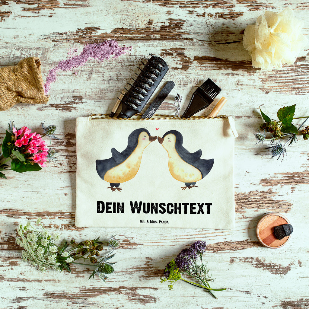 Personalisierte Schminktasche Pinguin Liebe Personalisierte Schminktasche, Personalisierte Kosmetiktasche, Personalisierter Kosmetikbeutel, Personalisiertes Stiftemäppchen, Personalisiertes Etui, Personalisierte Federmappe, Personalisierte Makeup Bag, Personalisiertes Schminketui, Personalisiertes Kosmetiketui, Personalisiertes Schlamperetui, Schminktasche mit Namen, Kosmetiktasche mit Namen, Kosmetikbeutel mit Namen, Stiftemäppchen mit Namen, Etui mit Namen, Federmappe mit Namen, Makeup Bg  mit Namen, Schminketui mit Namen, Kosmetiketui mit Namen, Schlamperetui mit Namen, Schminktasche personalisieren, Schminktasche bedrucken, Schminktasche selbst gestalten, Liebe, Partner, Freund, Freundin, Ehemann, Ehefrau, Heiraten, Verlobung, Heiratsantrag, Liebesgeschenk, Jahrestag, Hocheitstag, Pinguin, Pinguine, Pinguin Paar, Pinguinpaar, Pinguin Liebe, Paar, Pärchen. Liebespaar, Liebesbeweis, Liebesspruch, Hochzeitstag, Geschenk Freund, Geschenk Freundin, Verlobte, Verlobter, Love, Geschenk Hochzeitstag, Geschenkidee, Hochzeit, Gastgeschenk