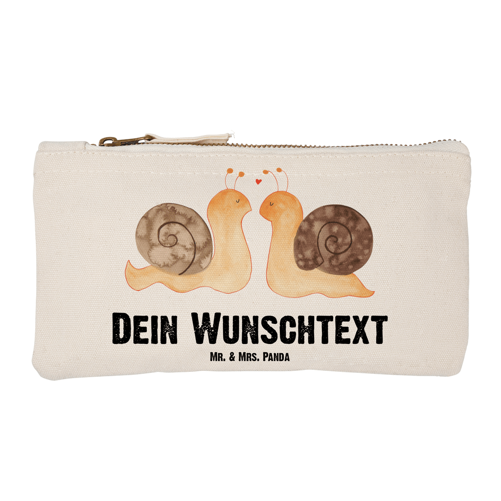 Personalisierte Schminktasche Schnecken Liebe Personalisierte Schminktasche, Personalisierte Kosmetiktasche, Personalisierter Kosmetikbeutel, Personalisiertes Stiftemäppchen, Personalisiertes Etui, Personalisierte Federmappe, Personalisierte Makeup Bag, Personalisiertes Schminketui, Personalisiertes Kosmetiketui, Personalisiertes Schlamperetui, Schminktasche mit Namen, Kosmetiktasche mit Namen, Kosmetikbeutel mit Namen, Stiftemäppchen mit Namen, Etui mit Namen, Federmappe mit Namen, Makeup Bg  mit Namen, Schminketui mit Namen, Kosmetiketui mit Namen, Schlamperetui mit Namen, Schminktasche personalisieren, Schminktasche bedrucken, Schminktasche selbst gestalten, Liebe, Partner, Freund, Freundin, Ehemann, Ehefrau, Heiraten, Verlobung, Heiratsantrag, Liebesgeschenk, Jahrestag, Hocheitstag