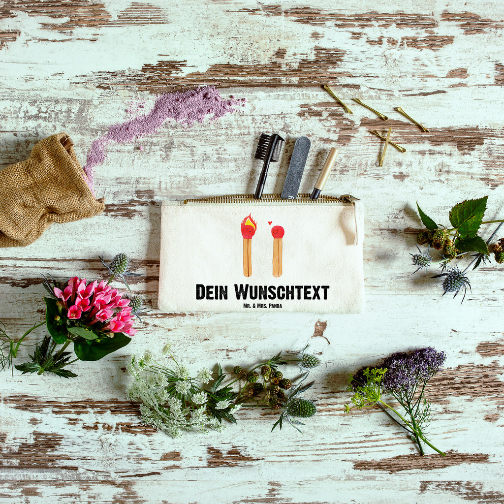 Personalisierte Schminktasche Streichhölzer Personalisierte Schminktasche, Personalisierte Kosmetiktasche, Personalisierter Kosmetikbeutel, Personalisiertes Stiftemäppchen, Personalisiertes Etui, Personalisierte Federmappe, Personalisierte Makeup Bag, Personalisiertes Schminketui, Personalisiertes Kosmetiketui, Personalisiertes Schlamperetui, Schminktasche mit Namen, Kosmetiktasche mit Namen, Kosmetikbeutel mit Namen, Stiftemäppchen mit Namen, Etui mit Namen, Federmappe mit Namen, Makeup Bg  mit Namen, Schminketui mit Namen, Kosmetiketui mit Namen, Schlamperetui mit Namen, Schminktasche personalisieren, Schminktasche bedrucken, Schminktasche selbst gestalten, Liebe, Partner, Freund, Freundin, Ehemann, Ehefrau, Heiraten, Verlobung, Heiratsantrag, Liebesgeschenk, Jahrestag, Hocheitstag, Streichhölzer
