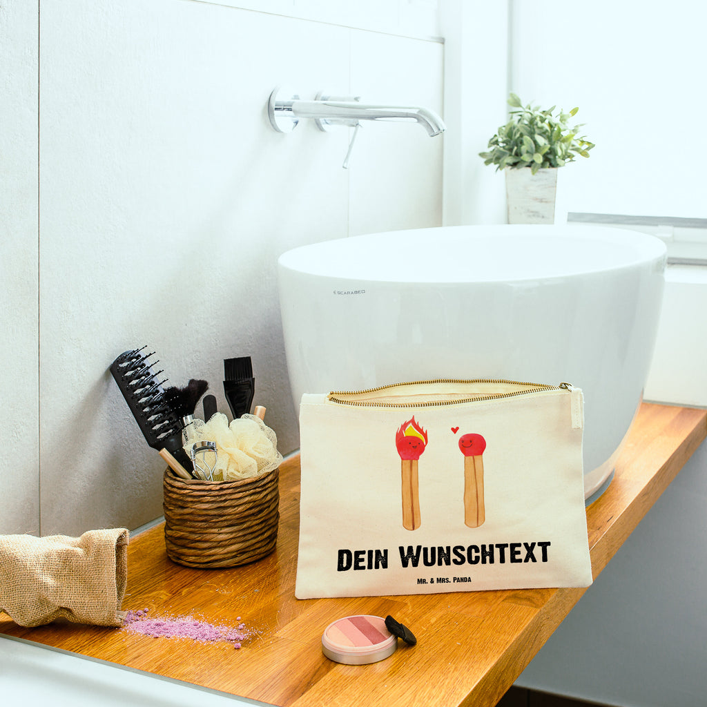 Personalisierte Schminktasche Streichhölzer Personalisierte Schminktasche, Personalisierte Kosmetiktasche, Personalisierter Kosmetikbeutel, Personalisiertes Stiftemäppchen, Personalisiertes Etui, Personalisierte Federmappe, Personalisierte Makeup Bag, Personalisiertes Schminketui, Personalisiertes Kosmetiketui, Personalisiertes Schlamperetui, Schminktasche mit Namen, Kosmetiktasche mit Namen, Kosmetikbeutel mit Namen, Stiftemäppchen mit Namen, Etui mit Namen, Federmappe mit Namen, Makeup Bg  mit Namen, Schminketui mit Namen, Kosmetiketui mit Namen, Schlamperetui mit Namen, Schminktasche personalisieren, Schminktasche bedrucken, Schminktasche selbst gestalten, Liebe, Partner, Freund, Freundin, Ehemann, Ehefrau, Heiraten, Verlobung, Heiratsantrag, Liebesgeschenk, Jahrestag, Hocheitstag, Streichhölzer